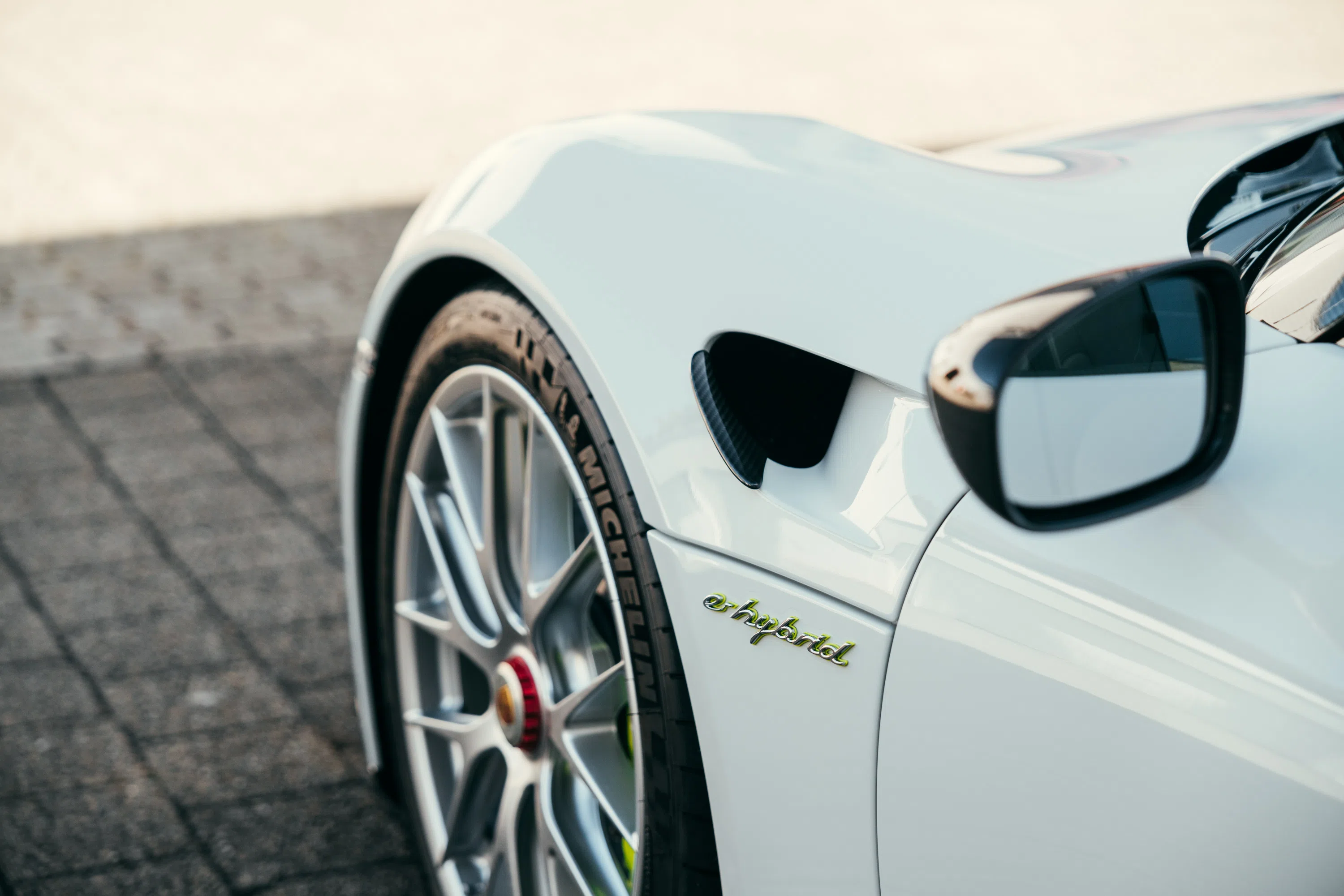 2015 Porsche 918 Spyder Weissach Package for sale, exterior
