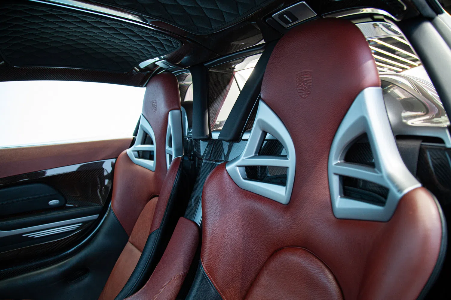 2005 Porsche Carrera GT interior, seats
