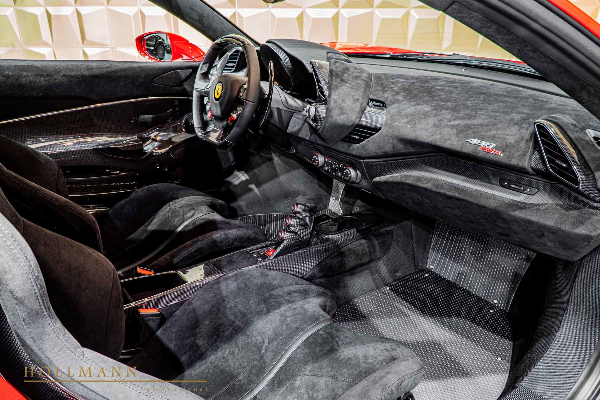 2019 Ferrari 488 Pista, 4/19