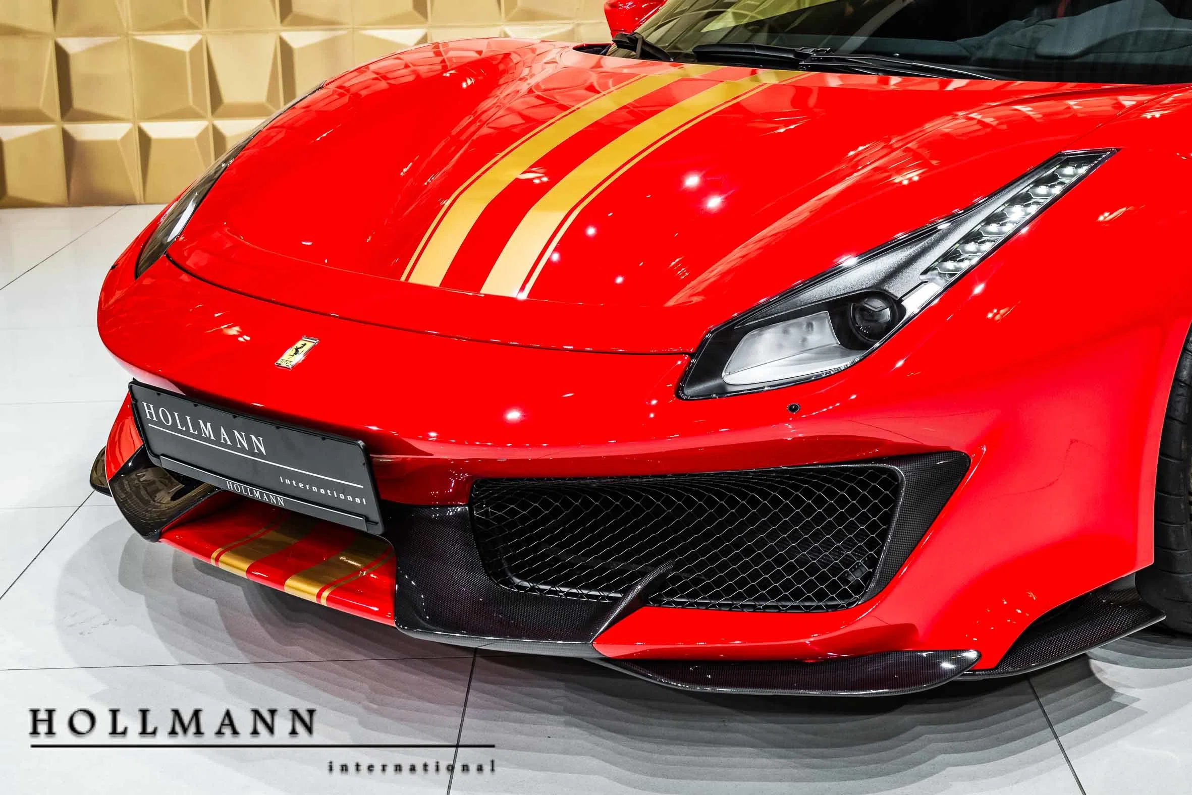 2019 Ferrari 488 Pista for sale, exterior, Rosso Corsa