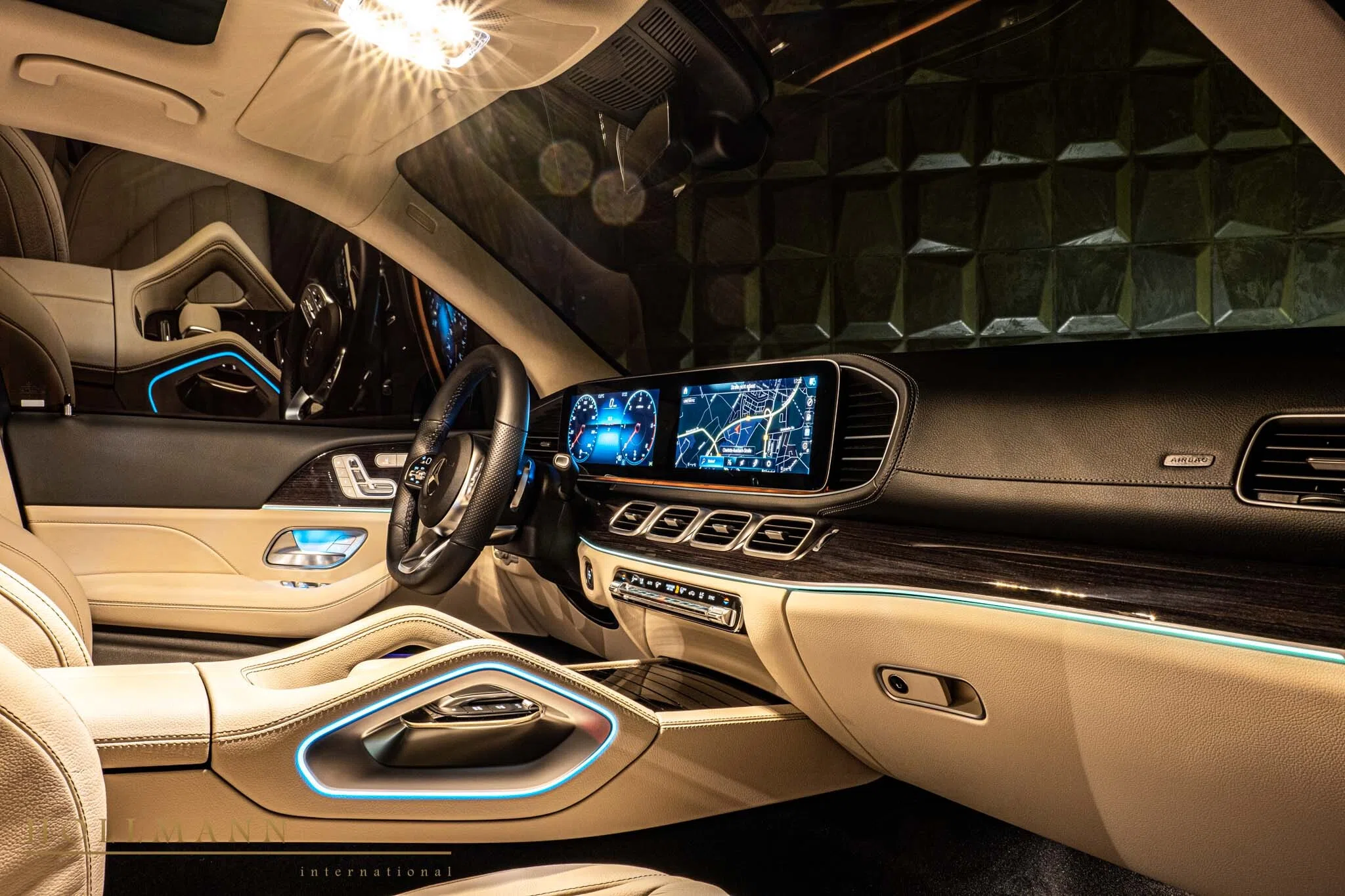 2023 Mercedes-Benz GLS 400d 4MATIC interior