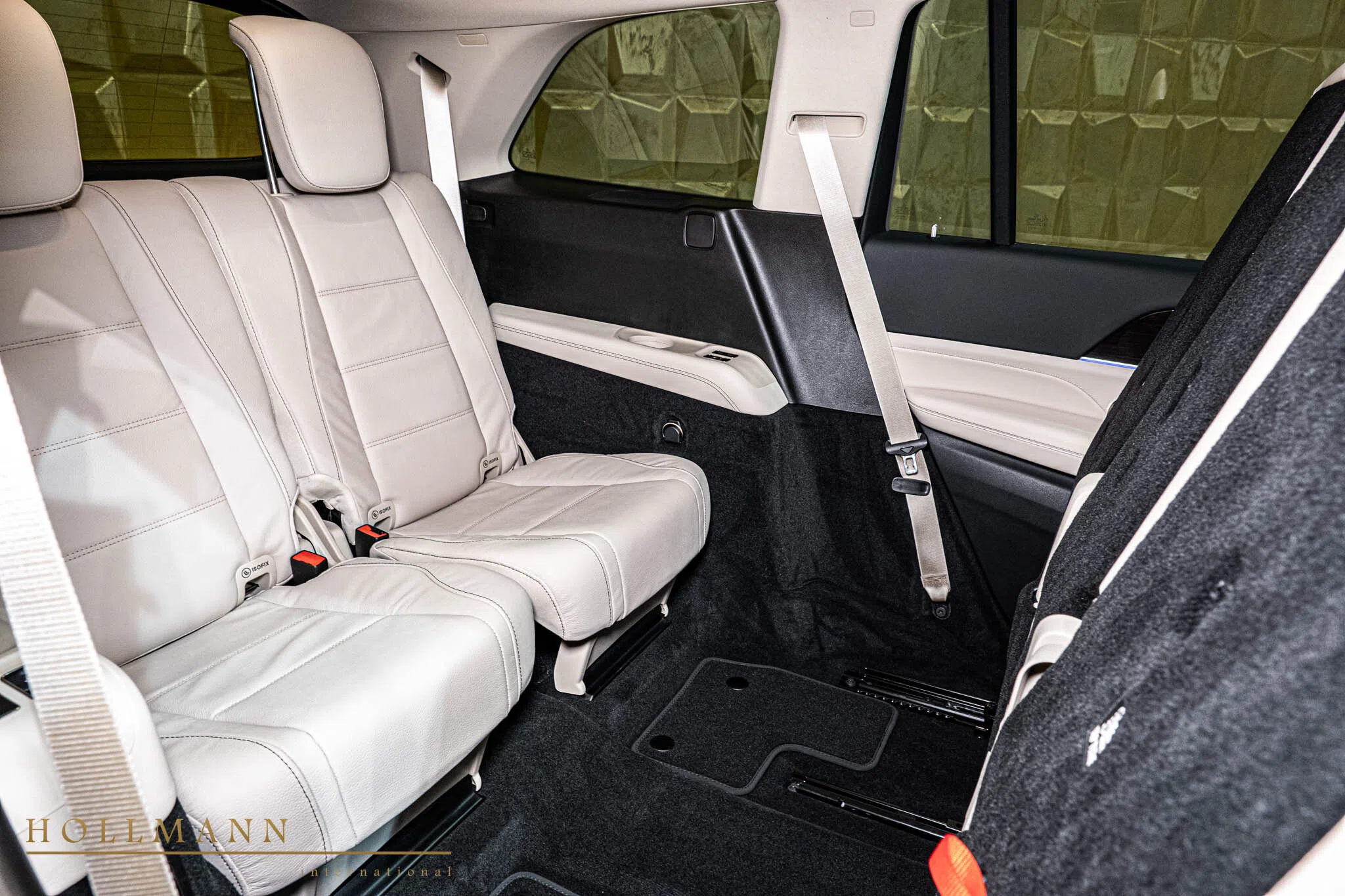 2023 Mercedes-Benz GLS 400d 4MATIC interior, seats