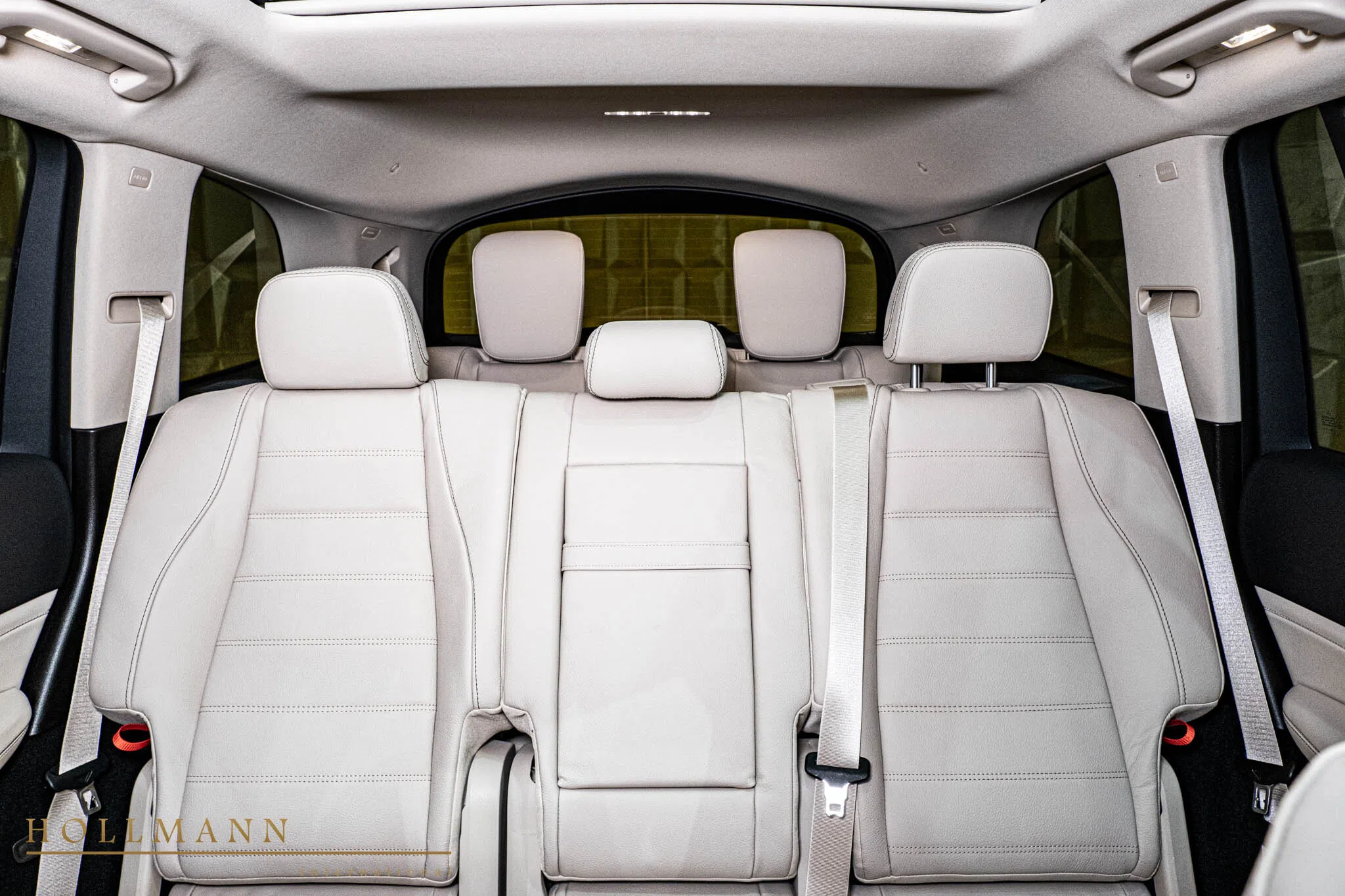 2023 Mercedes-Benz GLS 400d 4MATIC interior, seats