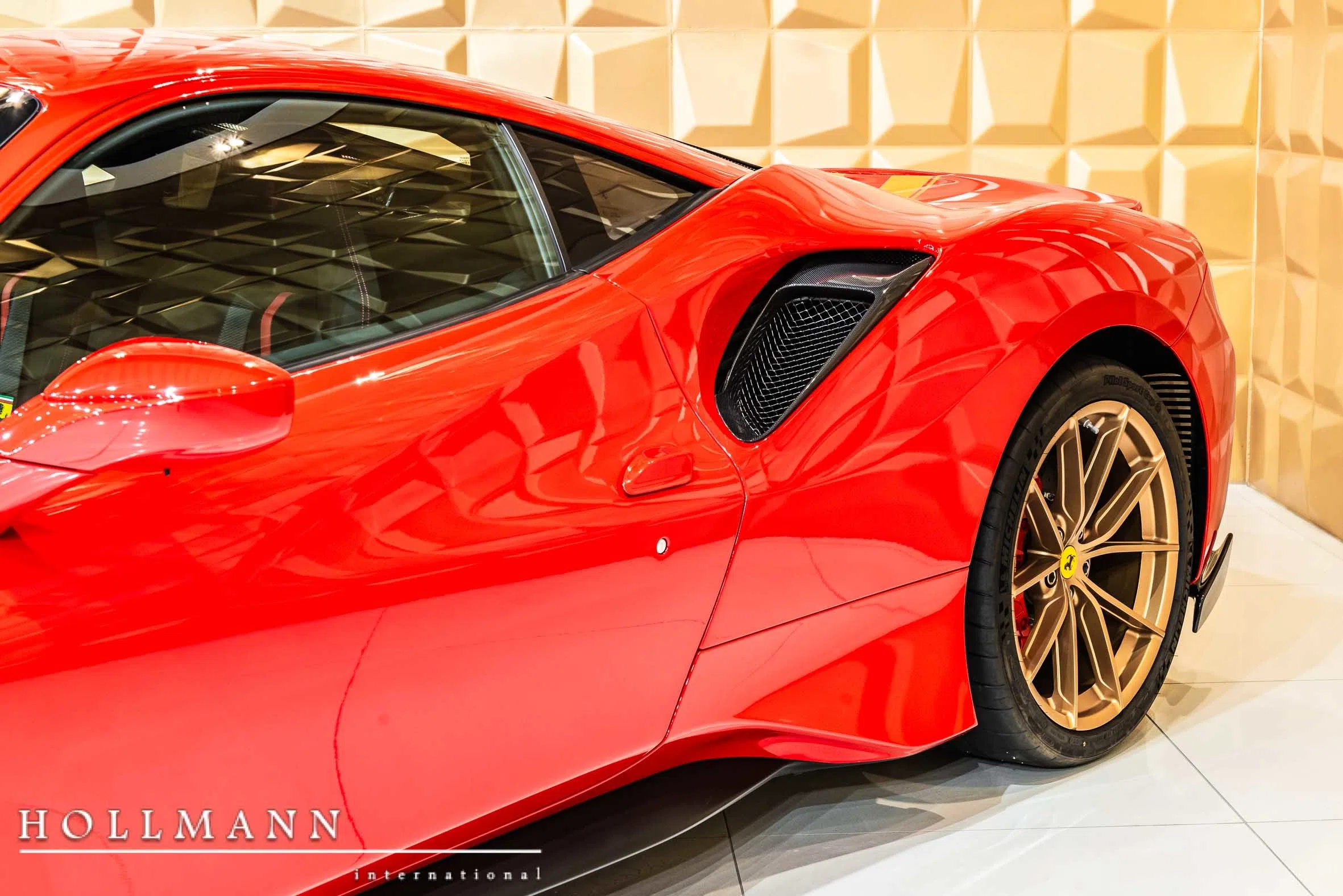 2019 Ferrari 488 Pista for sale, exterior, Rosso Corsa