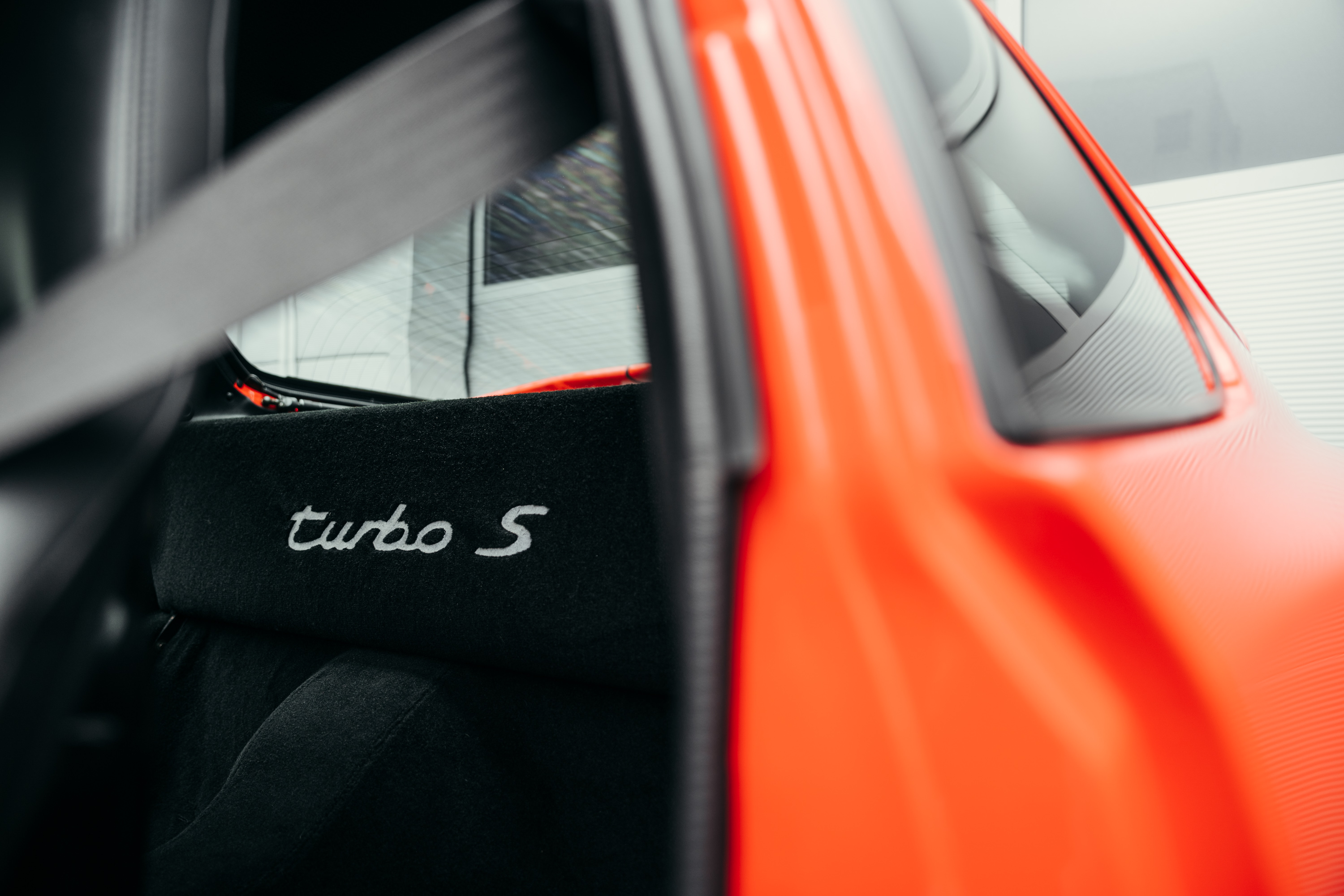 1993 Porsche 968 Turbo S, 18/20