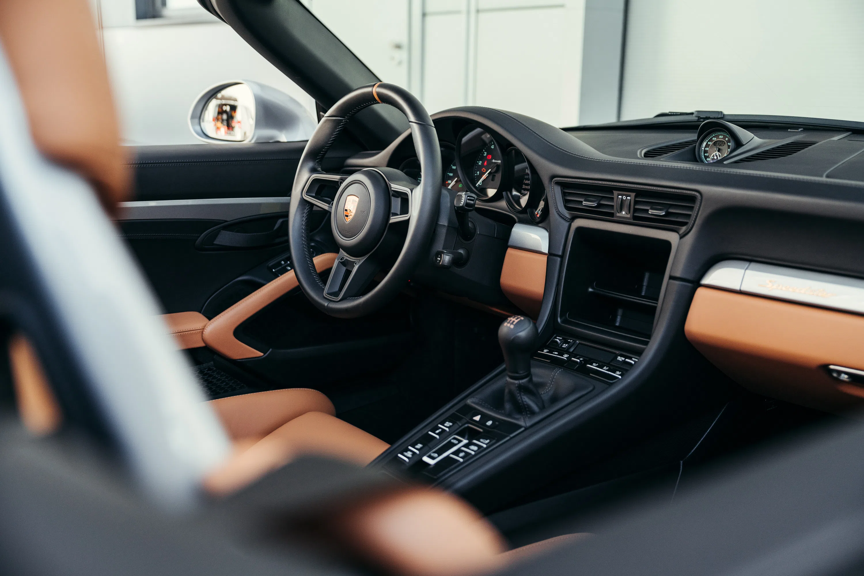 2019 Porsche 991 Speedster Heritage interior, dashboard