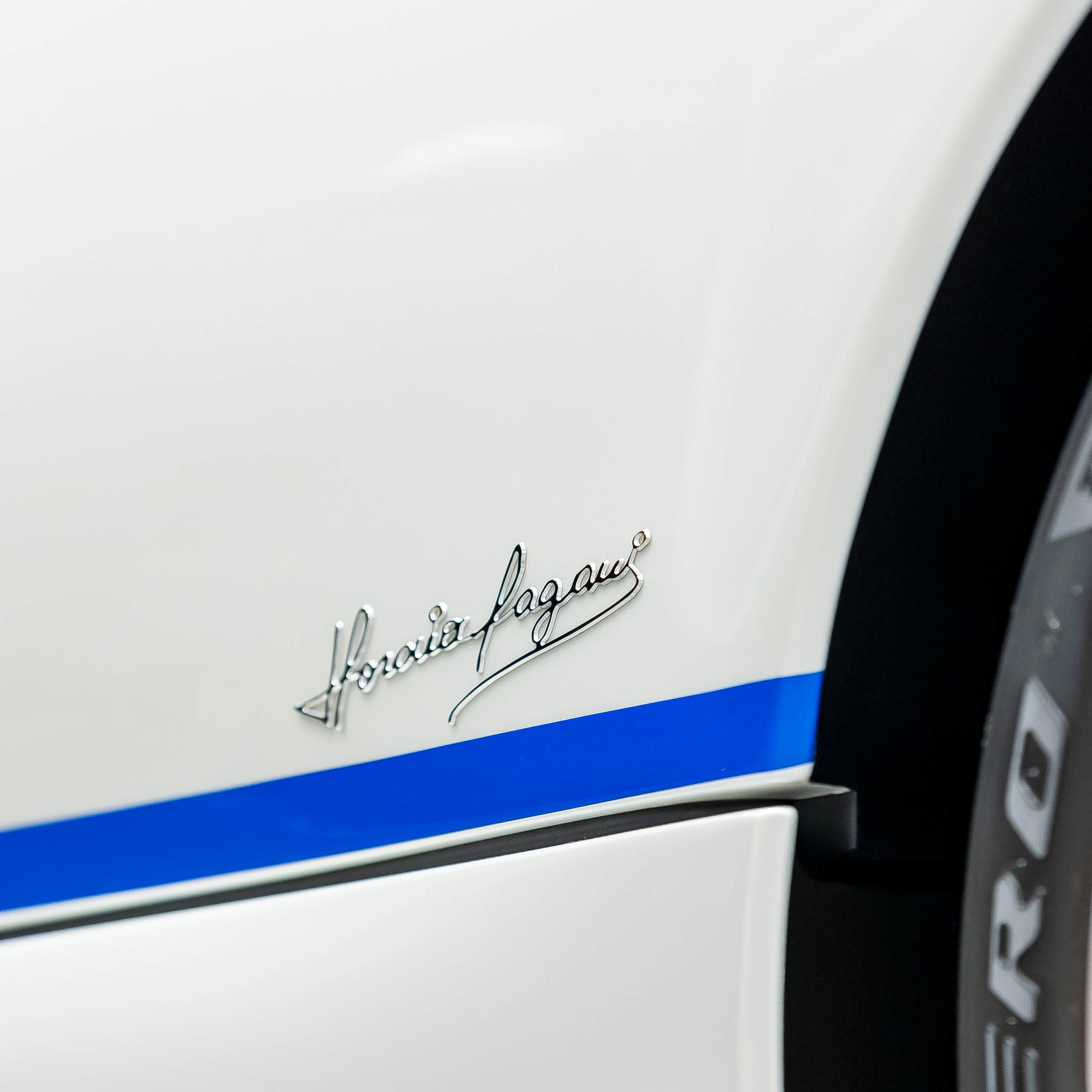 Pagani Huayra Roadster BC, 16/19