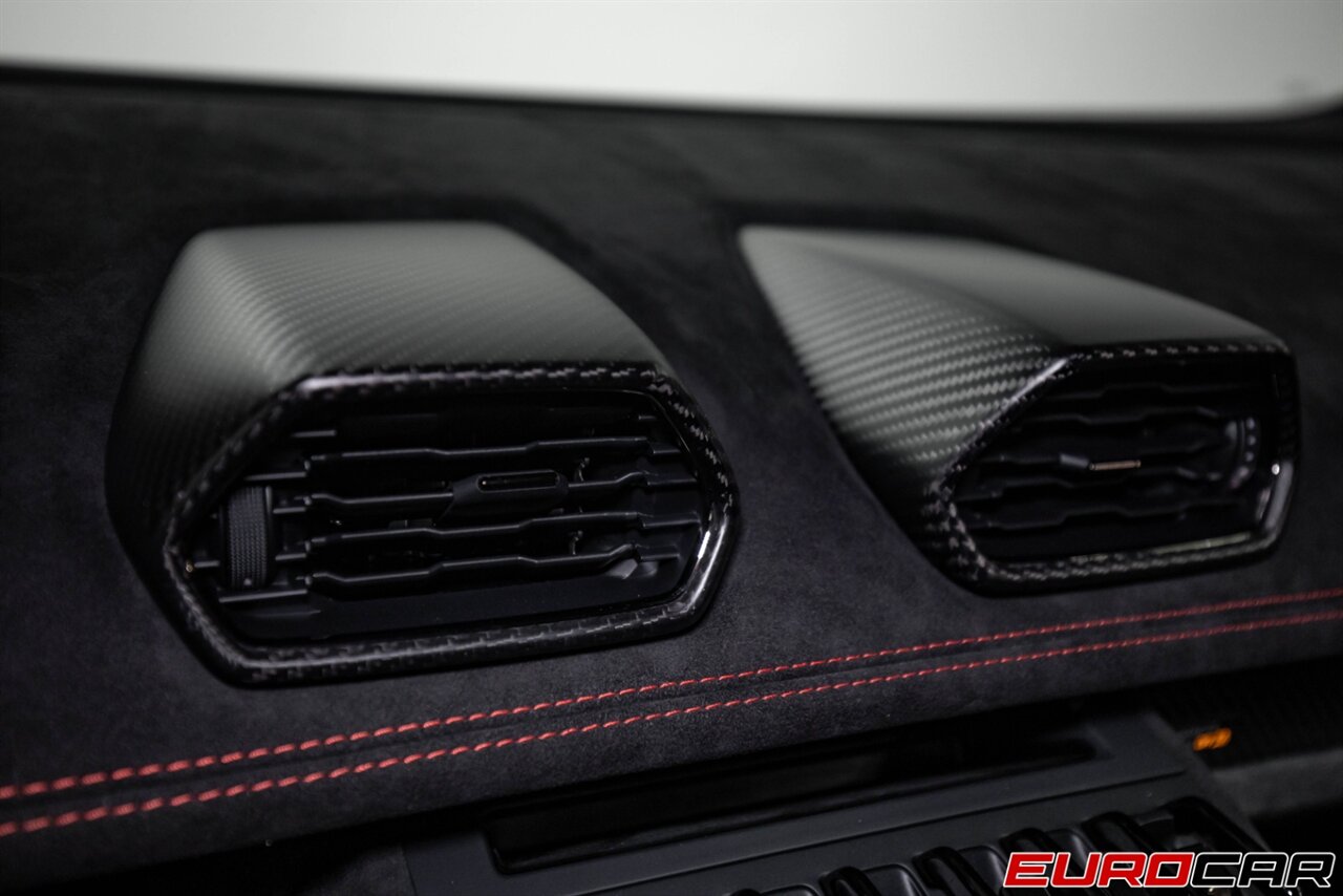2023 Lamborghini Huracán Sterrato, 17/20