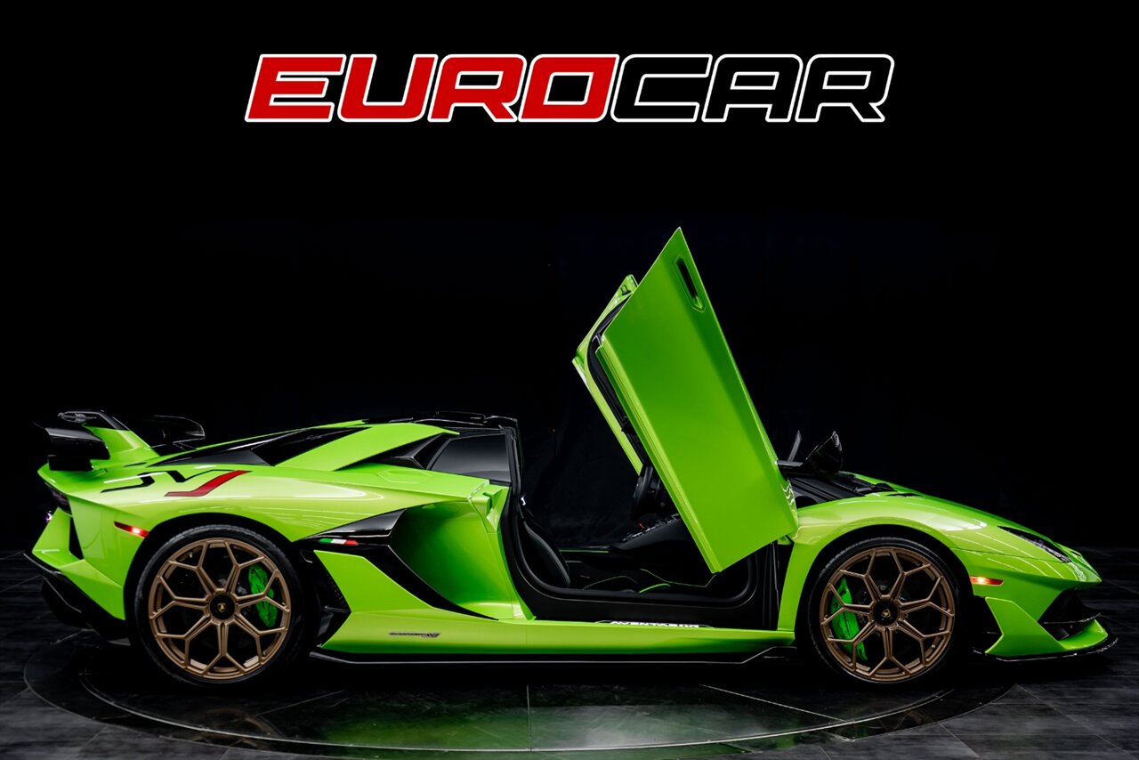 2021 Lamborghini Aventador SVJ Roadster, 13/20