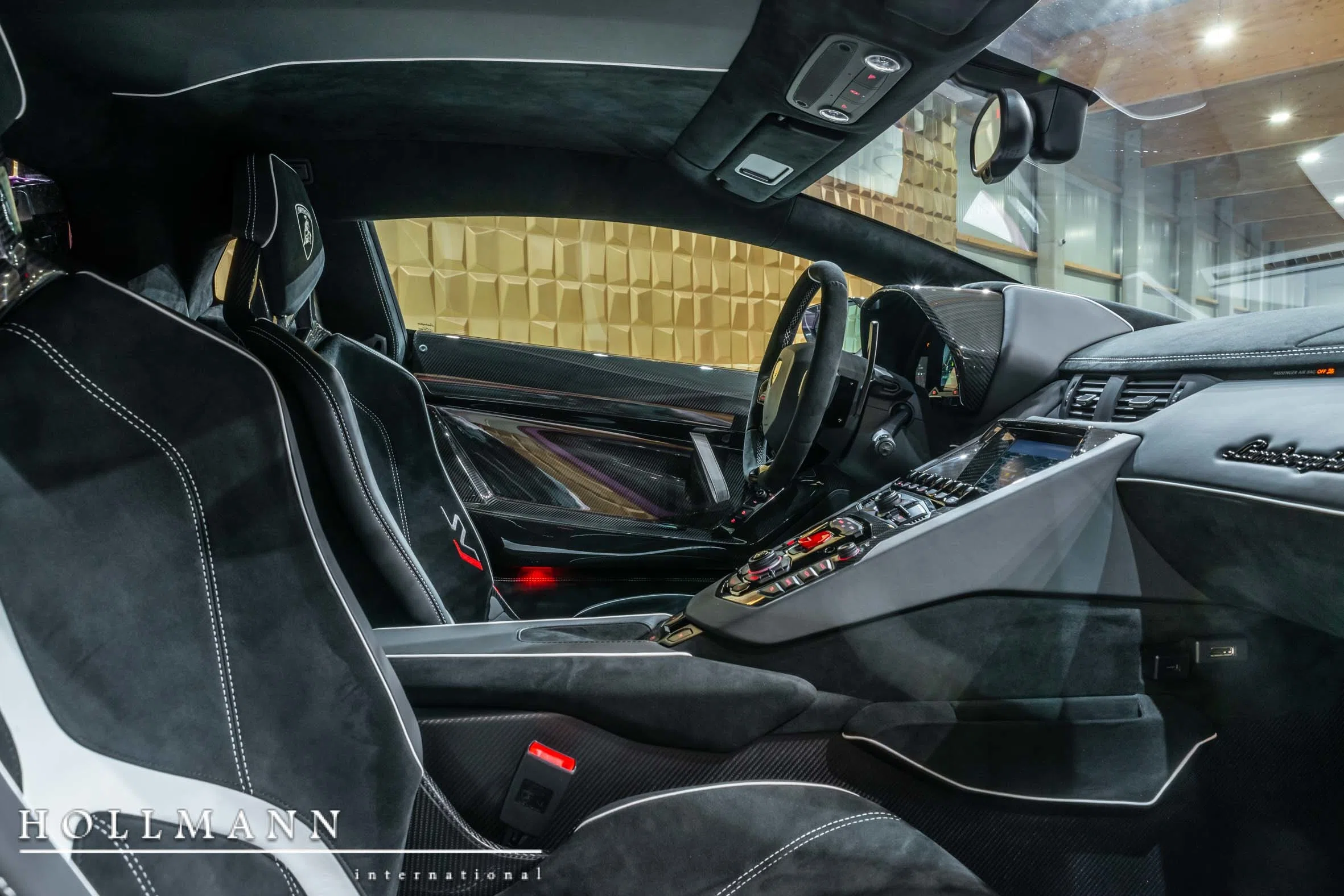2019 Lamborghini Aventador SVJ interior, Nero Cosmus