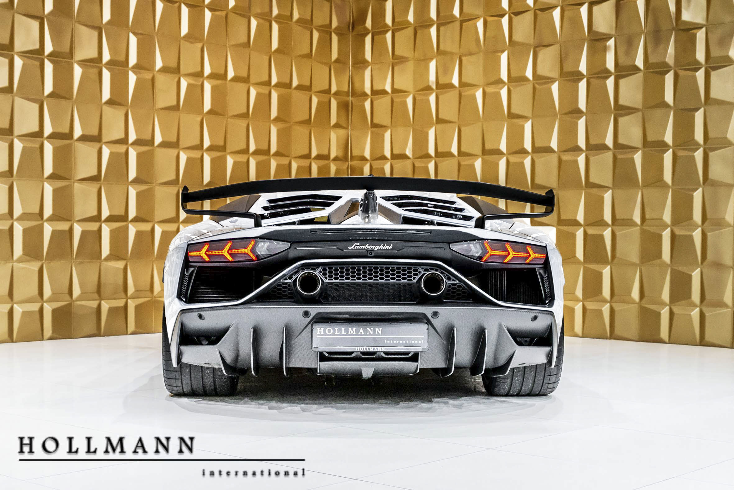 2019 Lamborghini Aventador SVJ, 17/20