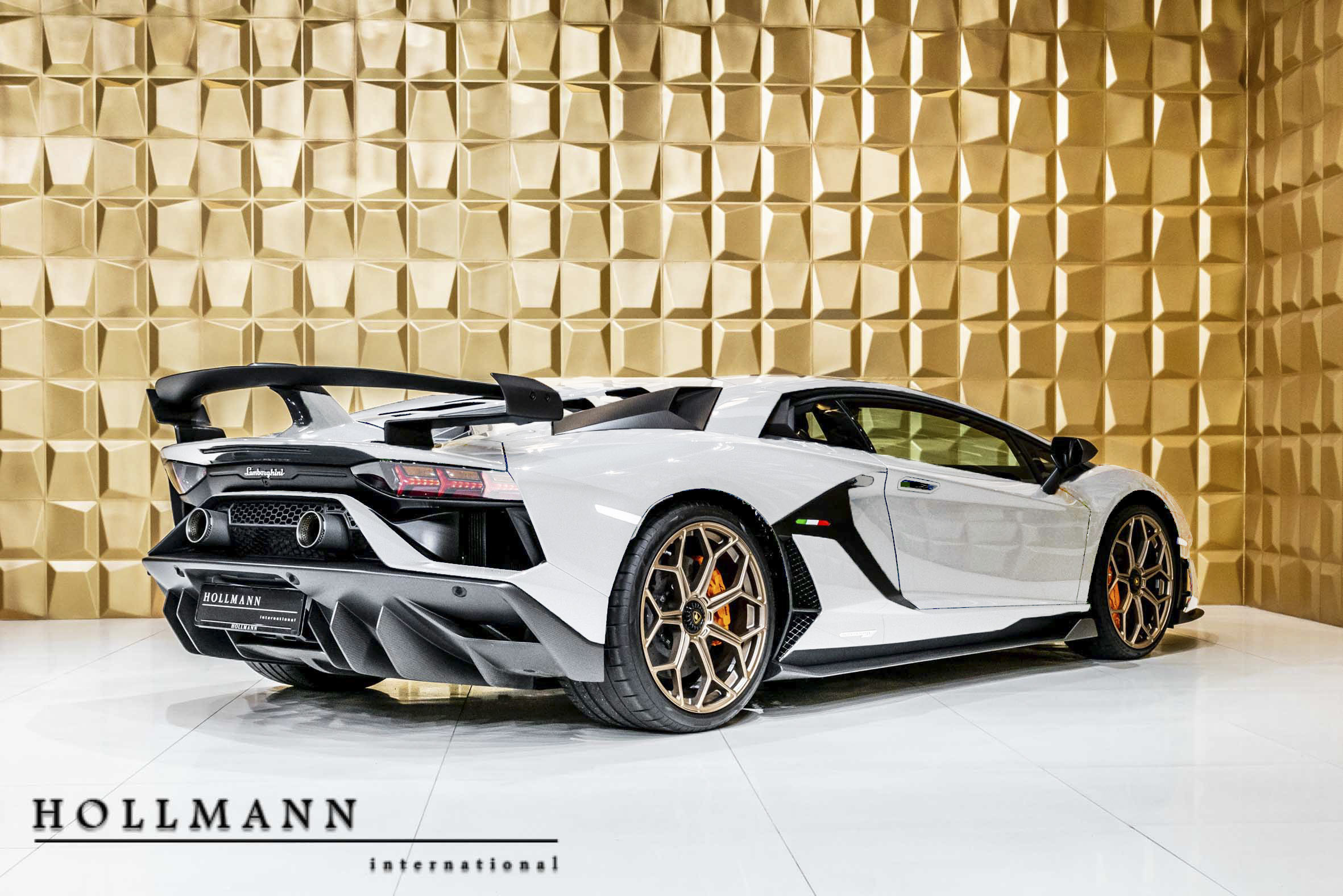 2019 Lamborghini Aventador SVJ, 18/20
