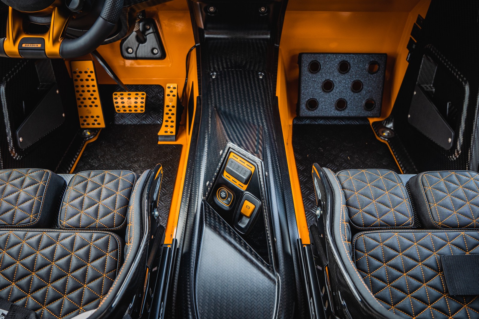 2023 BRABUS Crawler 1 of 15, 16/20