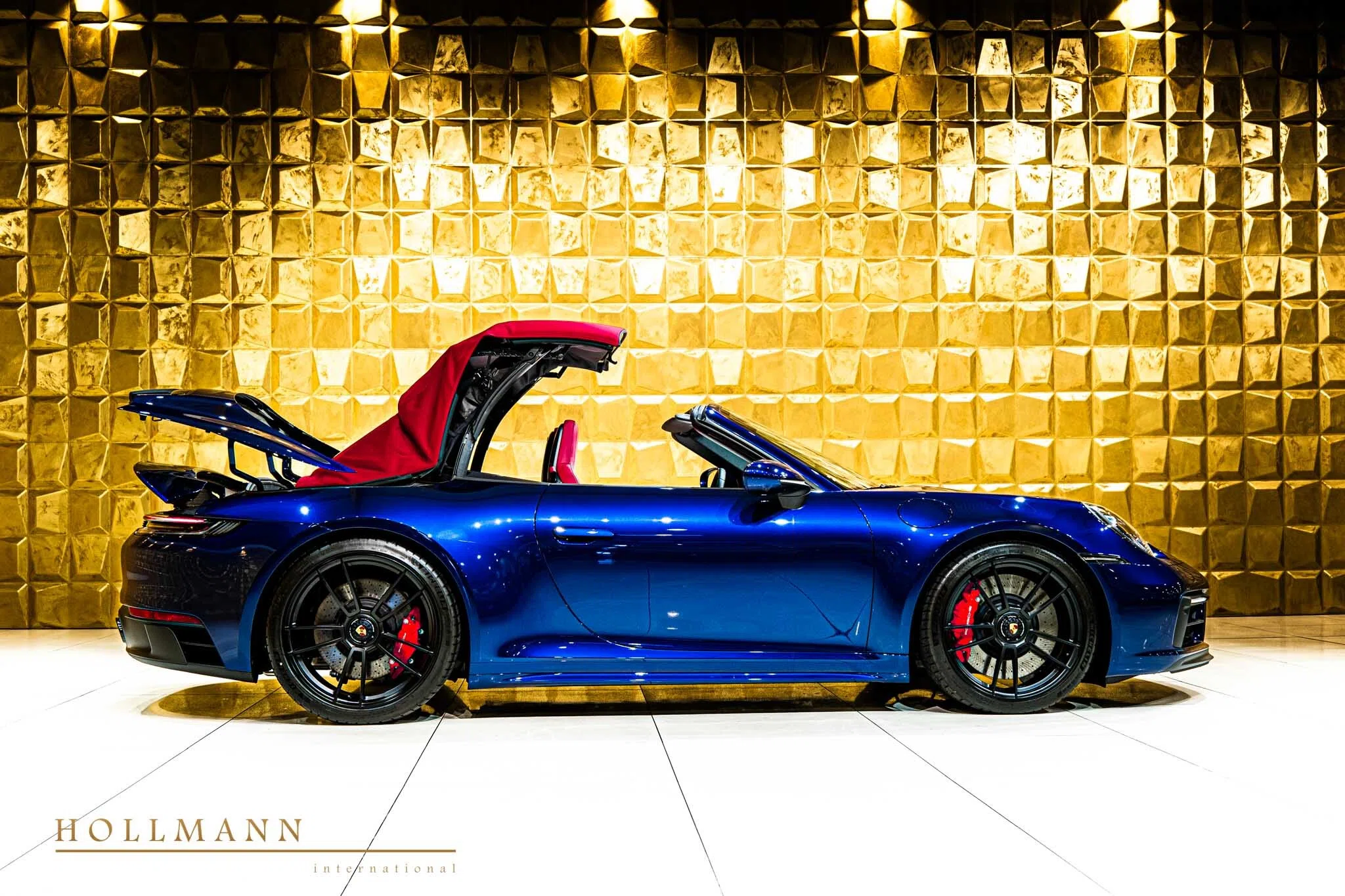 2023 Porsche 911 Carrera 4 GTS Cabriolet