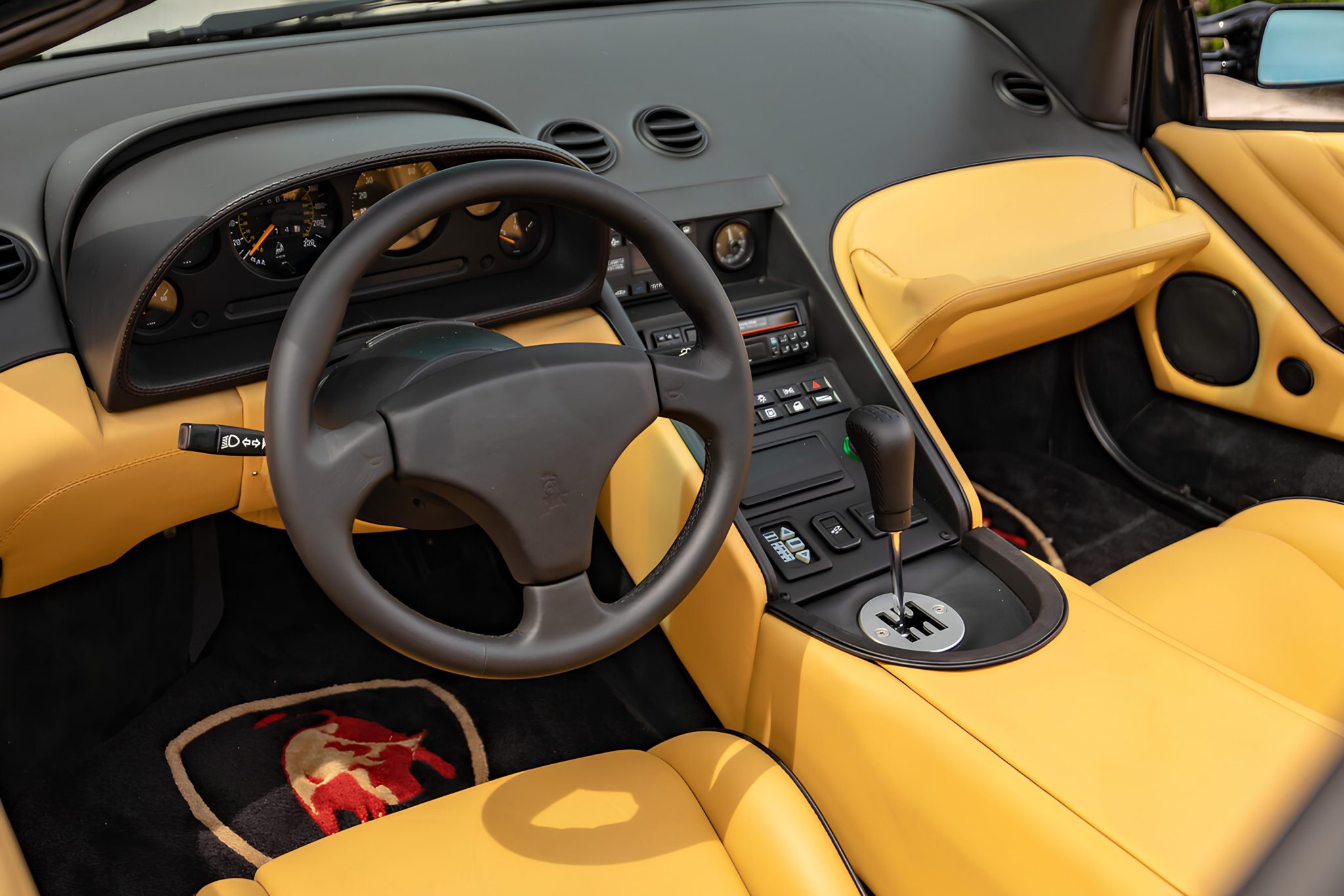 1997 Lamborghini Diablo VT Roadster, 11/14