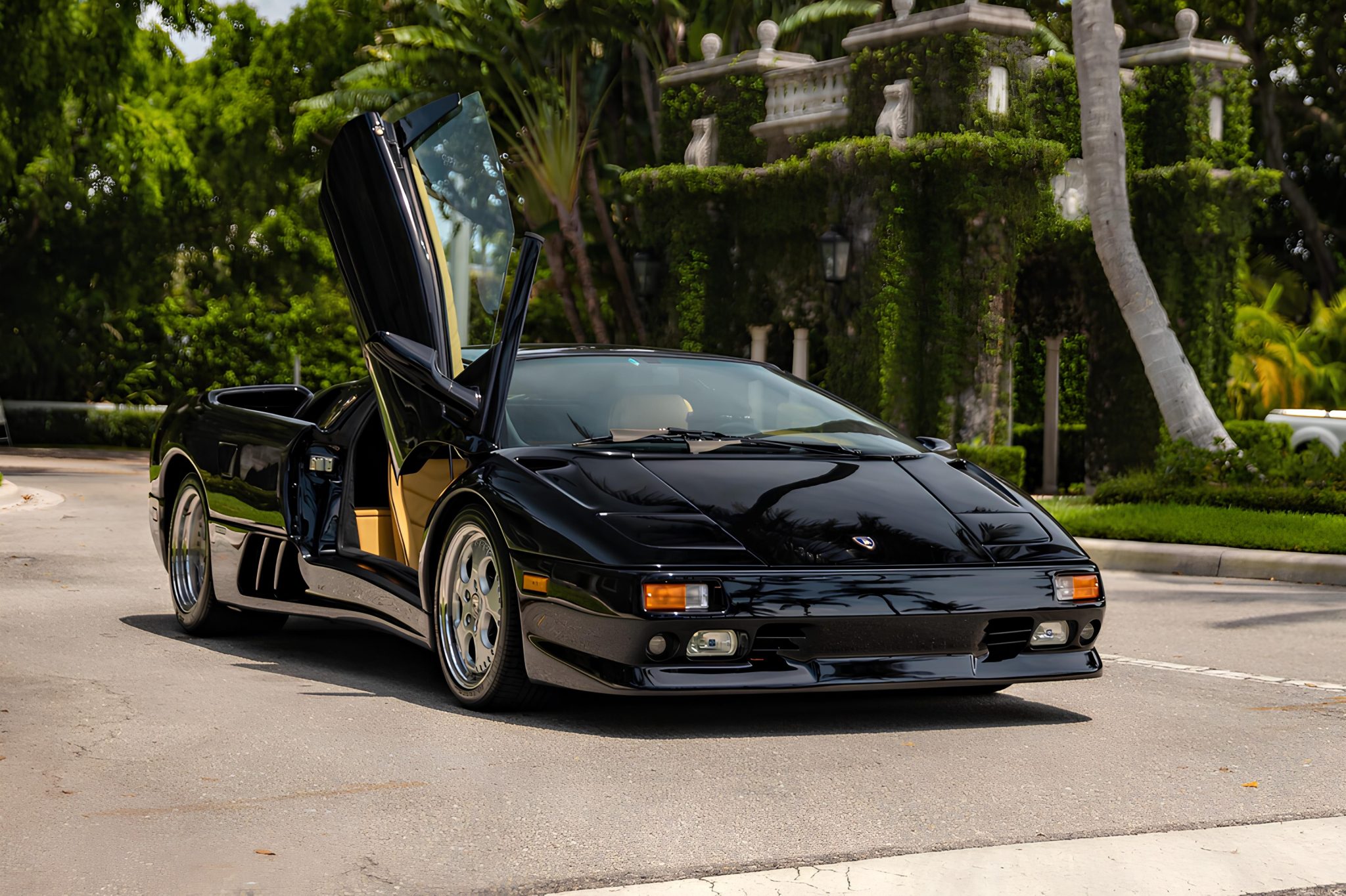 1997 Lamborghini Diablo VT Roadster, 12/14