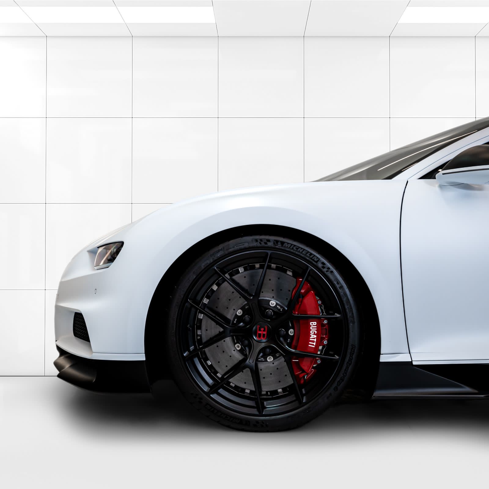 2021 Bugatti Chiron Sport, 4/17