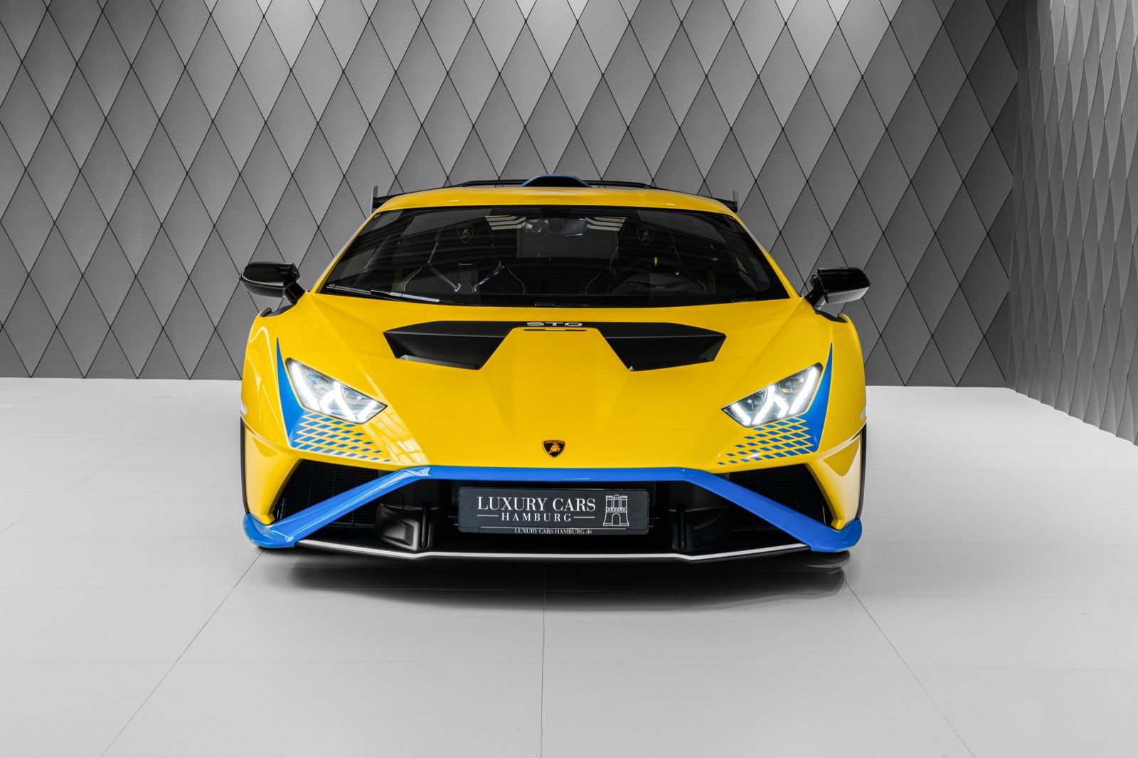 2023 Lamborghini Huracán STO