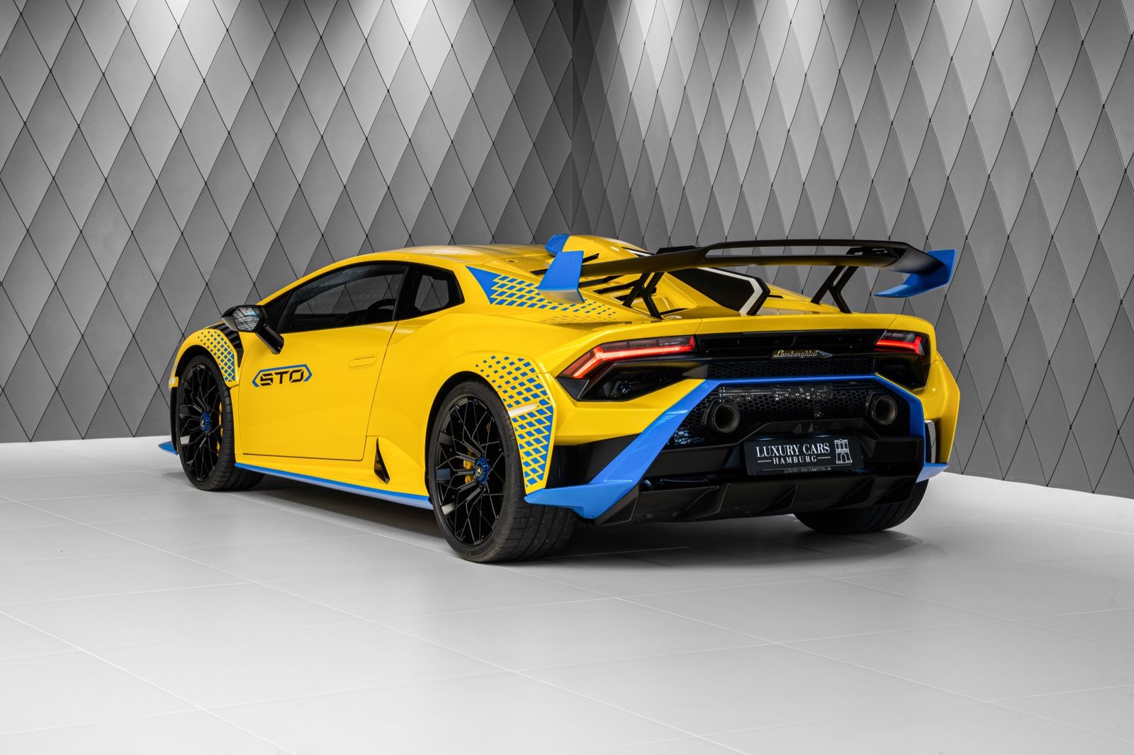 2023 Lamborghini Huracán STO, 4/19