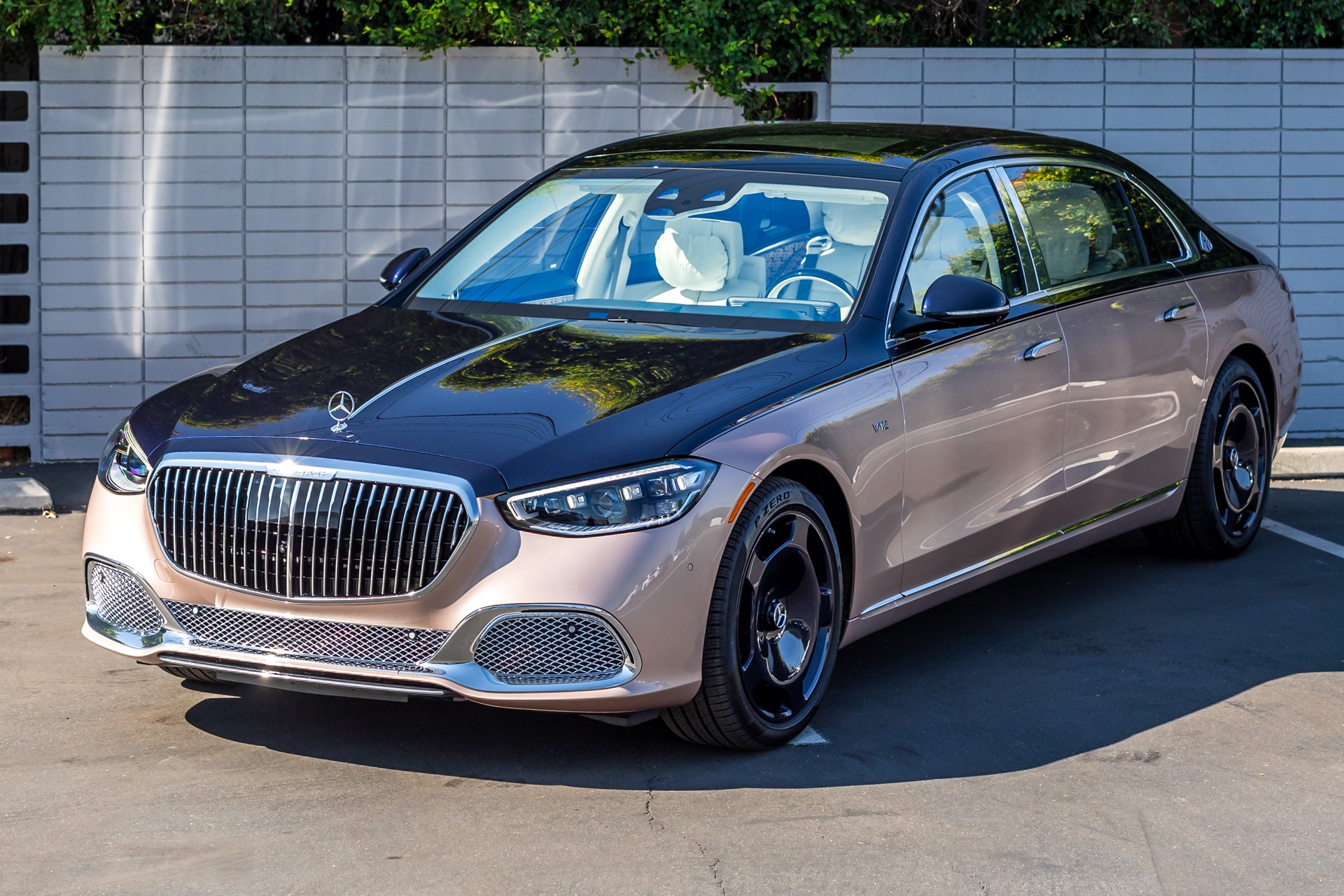 2023 Mercedes-Maybach S 680 Haute Voiture Edition, 3/20