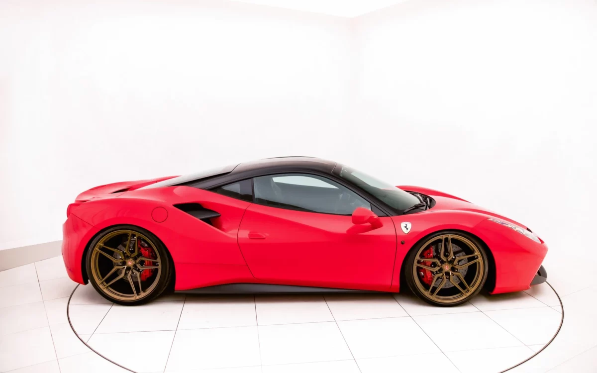 2015 Ferrari 488 GTB Vossen, 2/7