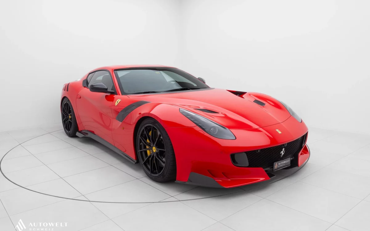 2016 Ferrari F12tdf, 3/7