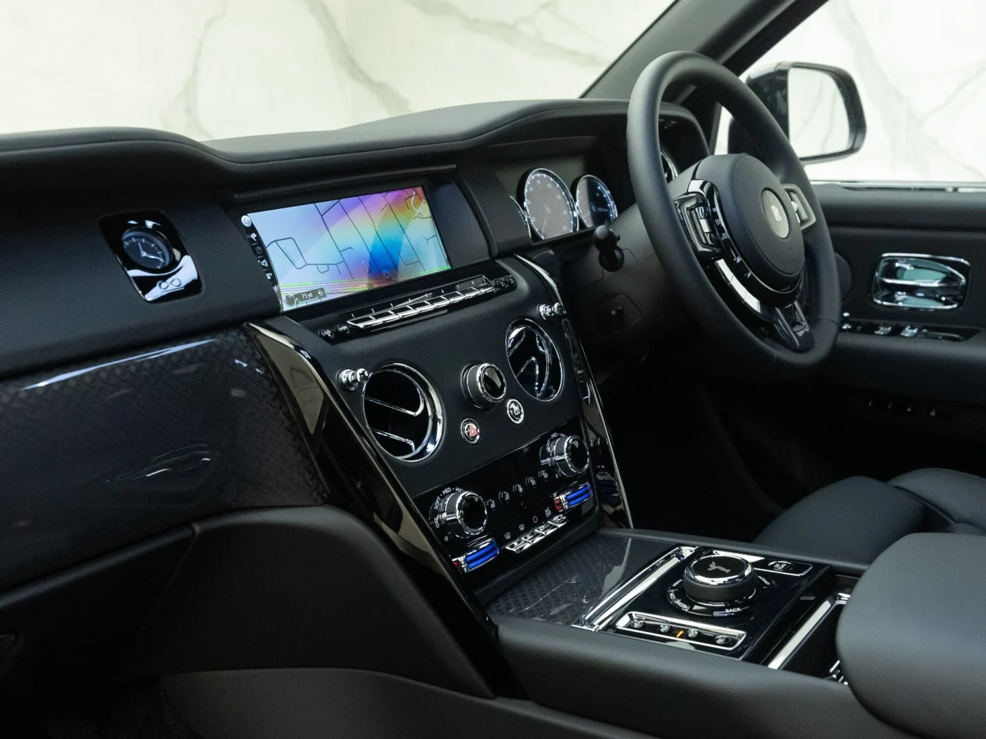 2023 Rolls-Royce Cullinan Black Badge, 16/20