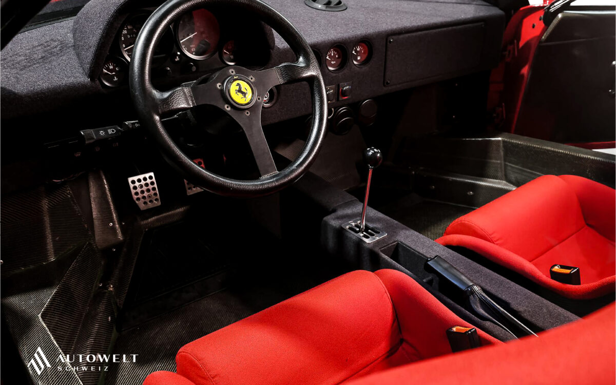 1990 Ferrari F40, 4/7