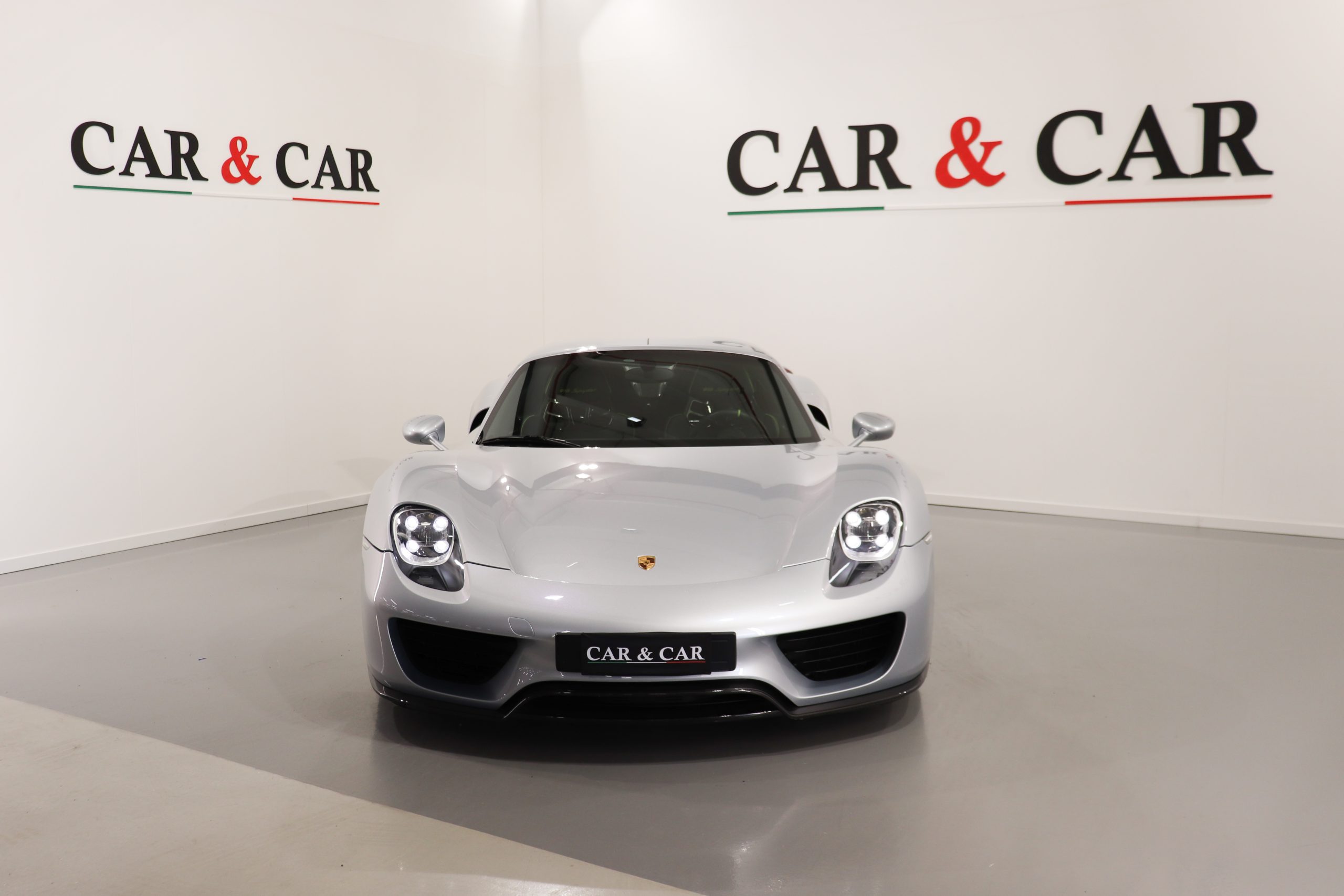2016 Porsche 918 Spyder Weissach Package, 3/20