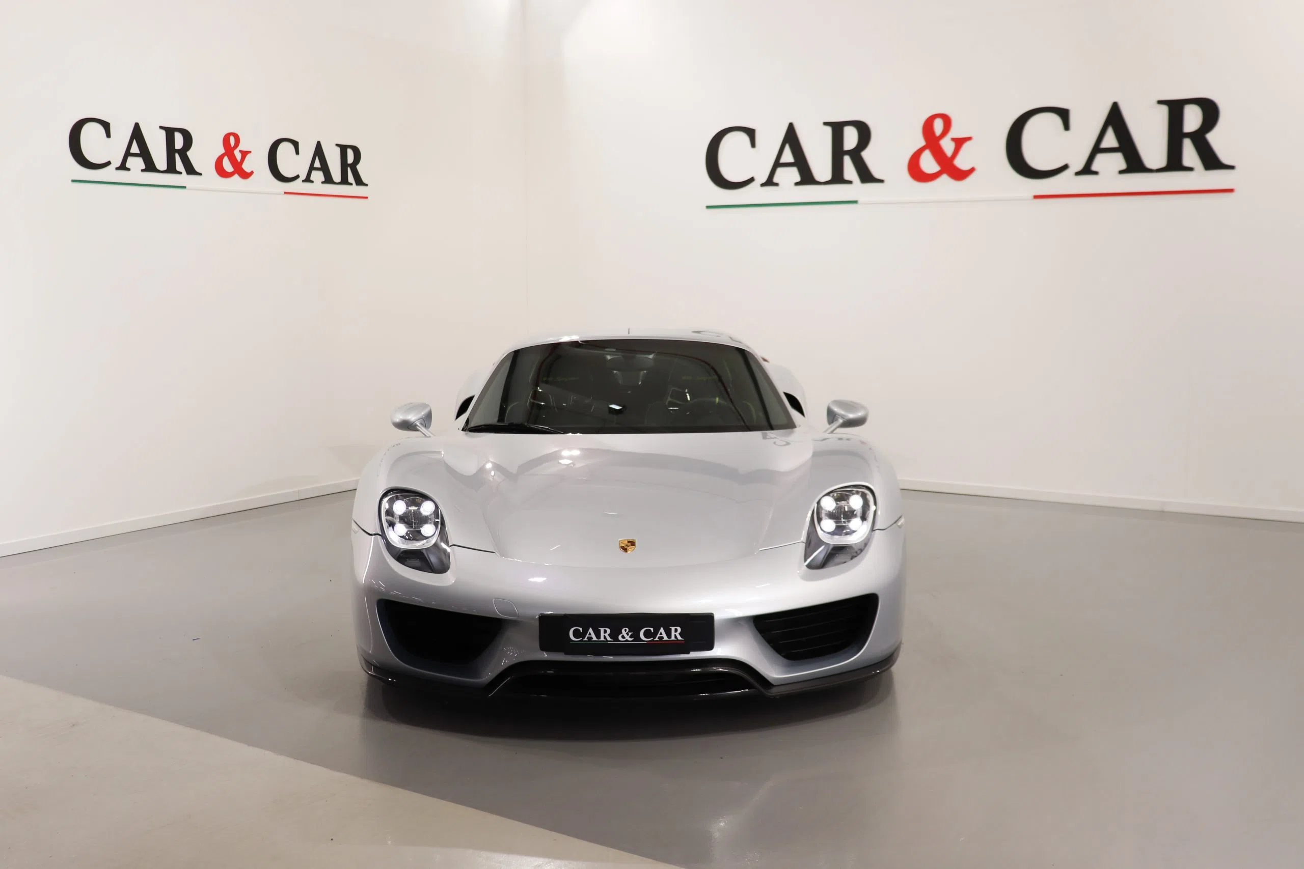 2016 Porsche 918 Spyder Weissach Package for sale, exterior, Argento Rodio