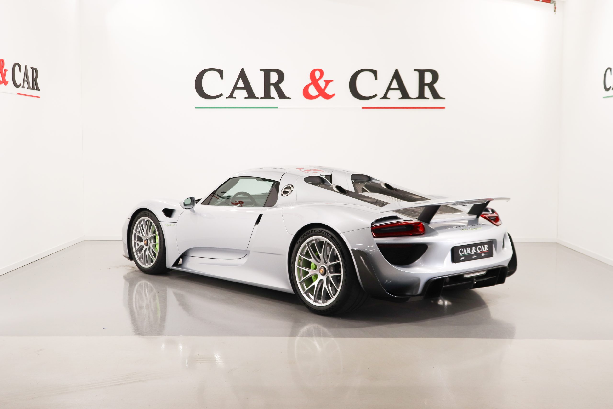 2016 Porsche 918 Spyder Weissach Package, 5/20