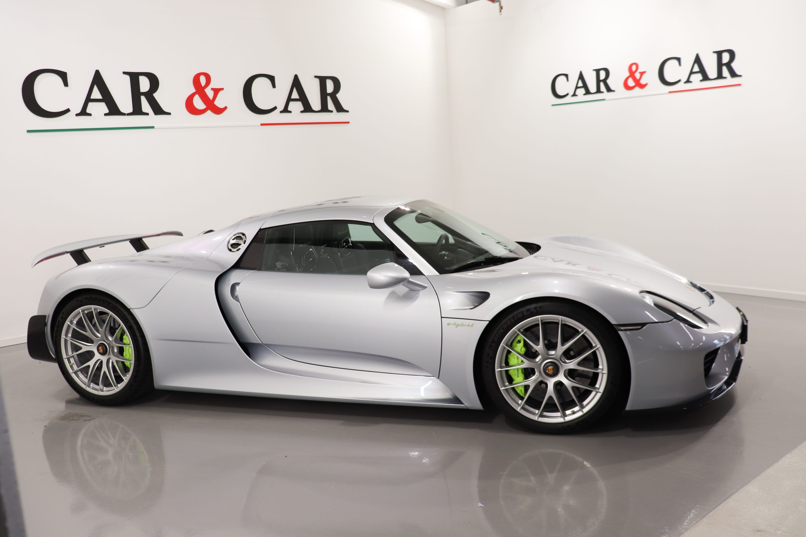 2016 Porsche 918 Spyder Weissach Package, 7/20