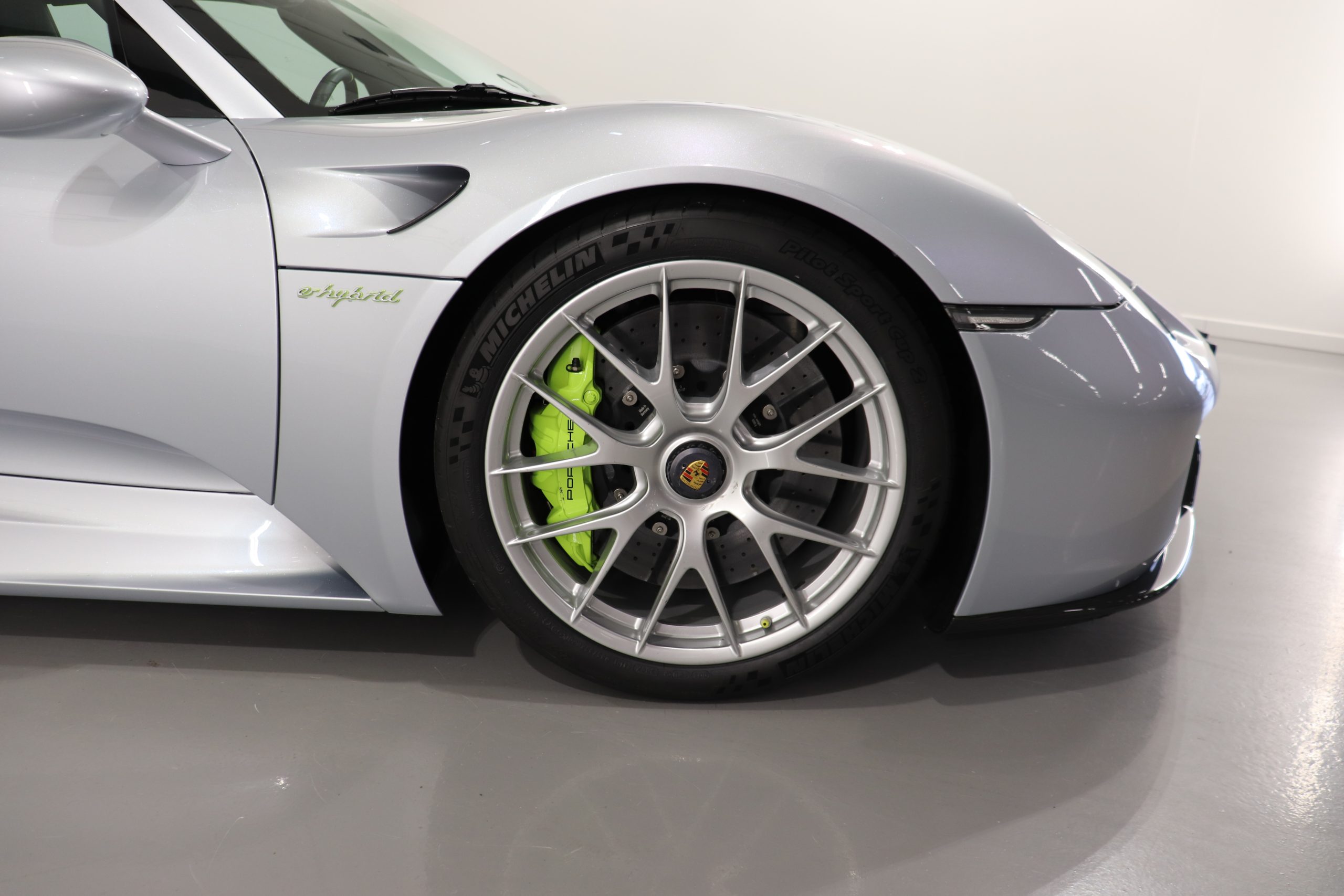2016 Porsche 918 Spyder Weissach Package, 8/20