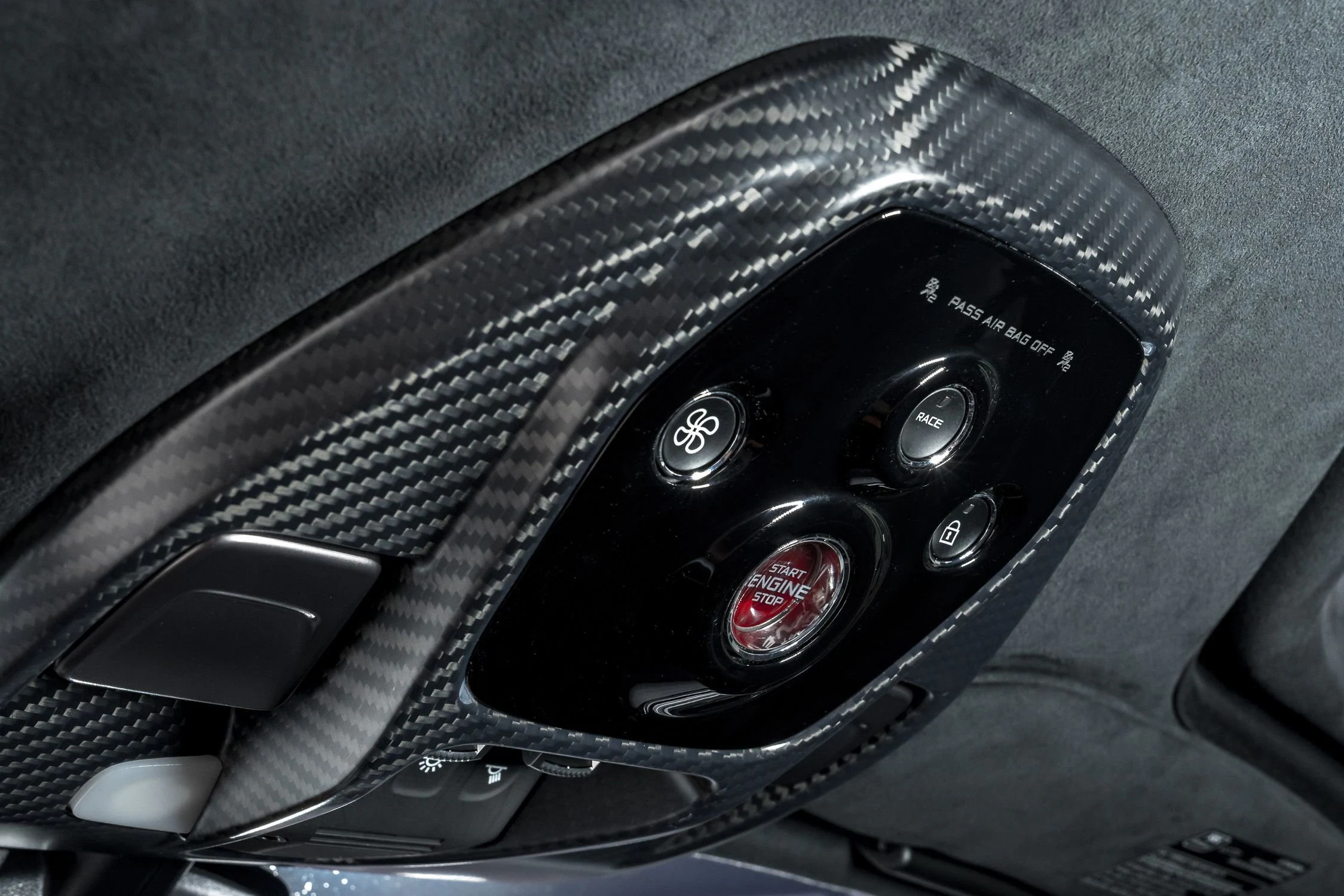 2019 McLaren Senna, 19/20