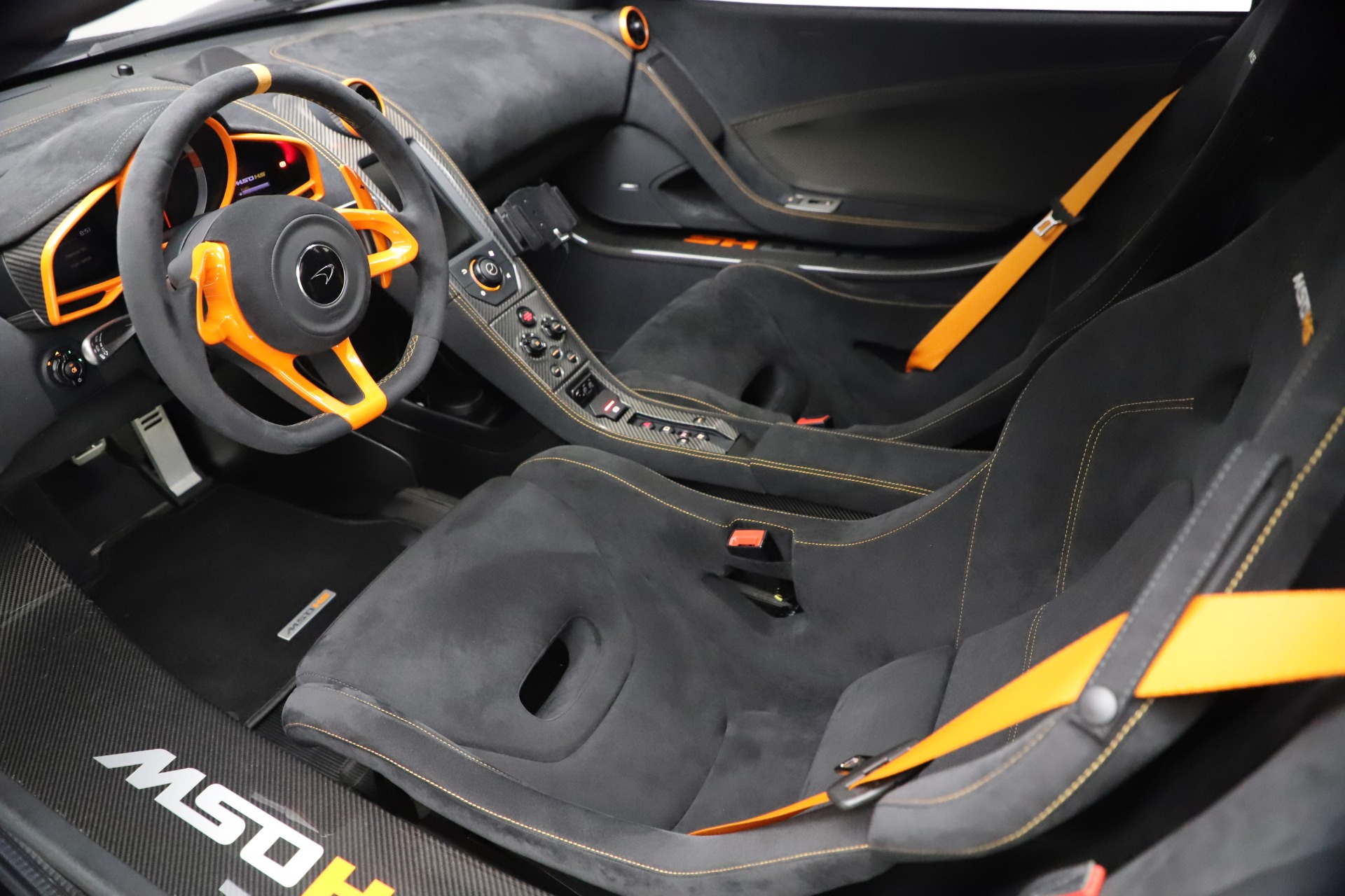 2016 McLaren 688 MSO HS, 14/20