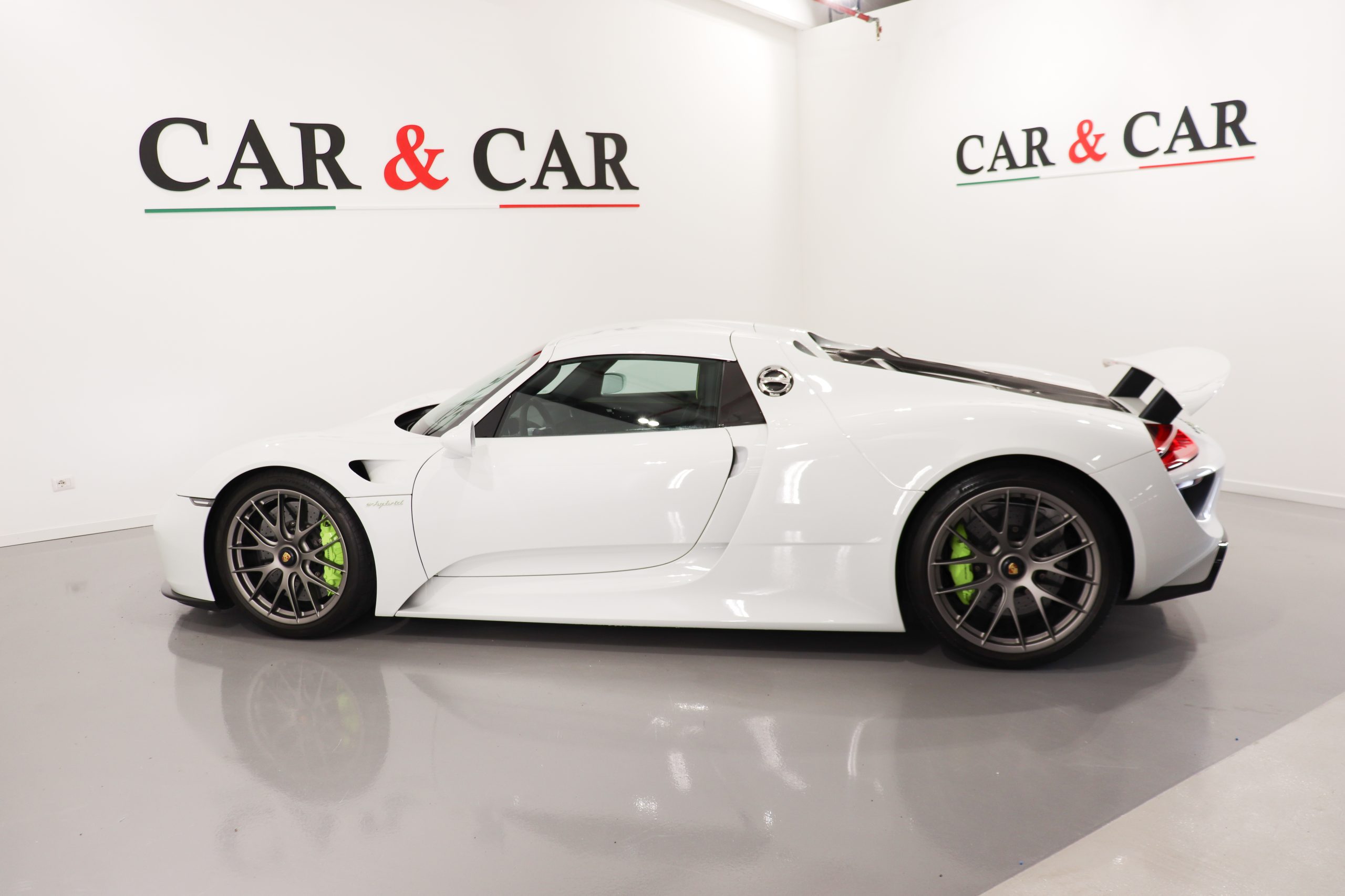 2015 Porsche 918 Spyder, 5/15