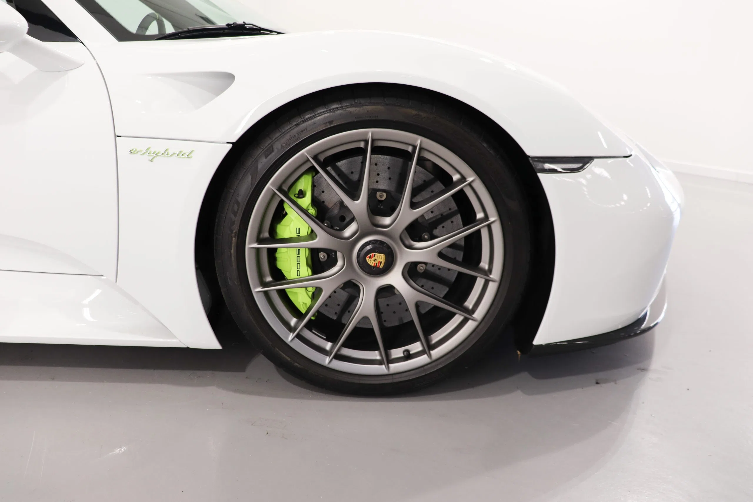 2015 Porsche 918 Spyder wheel