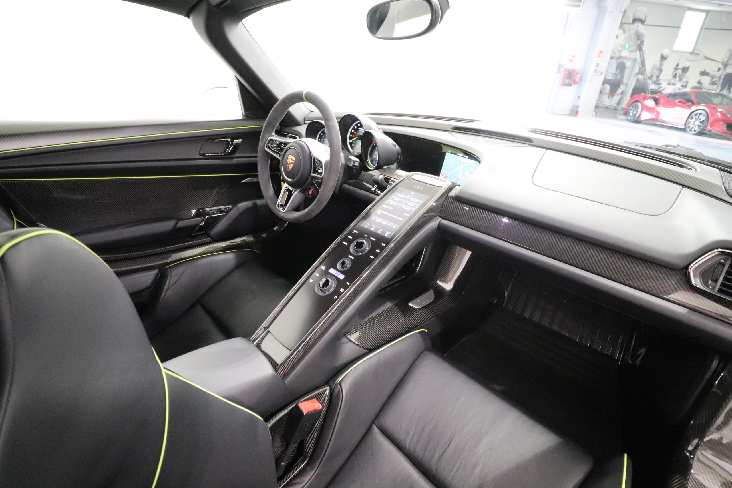 2015 Porsche 918 Spyder, 11/15