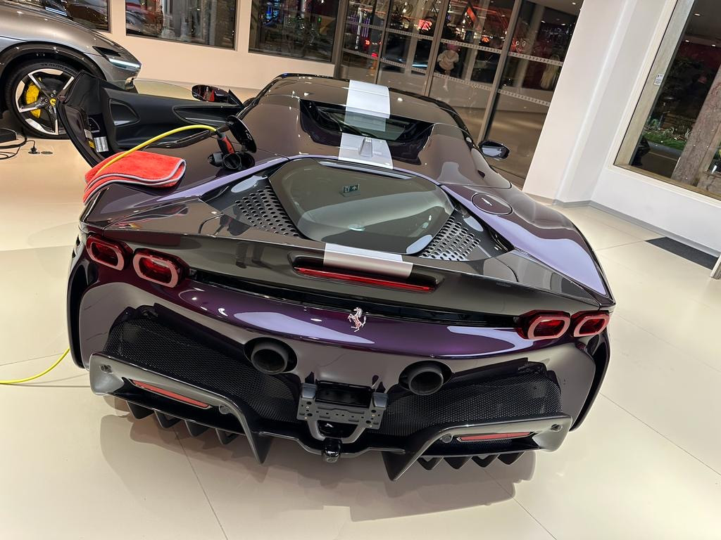 2023 Ferrari SF90 Assetto Fiorano, 4/4
