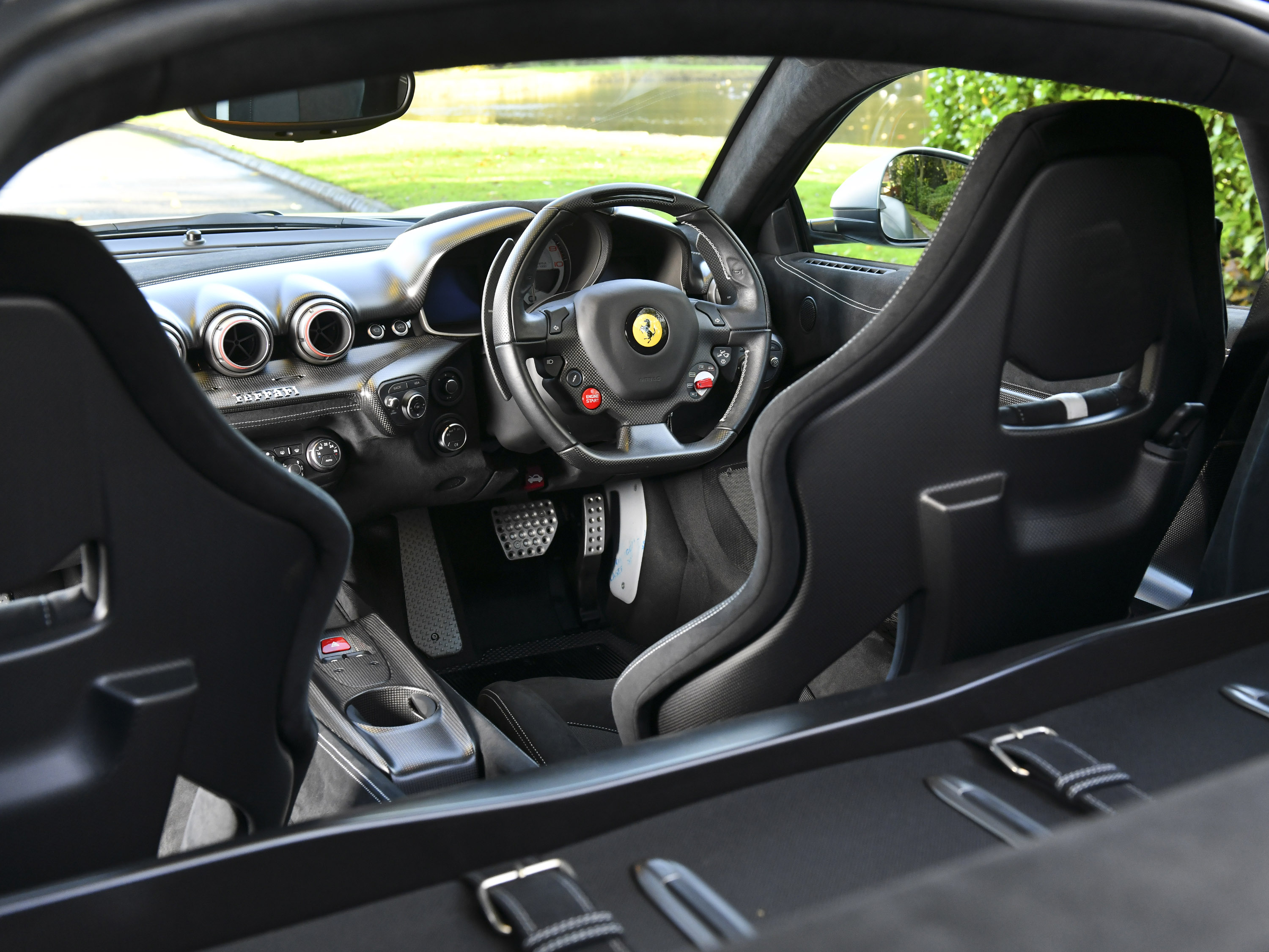 2017 Ferrari F12tdf, 17/20