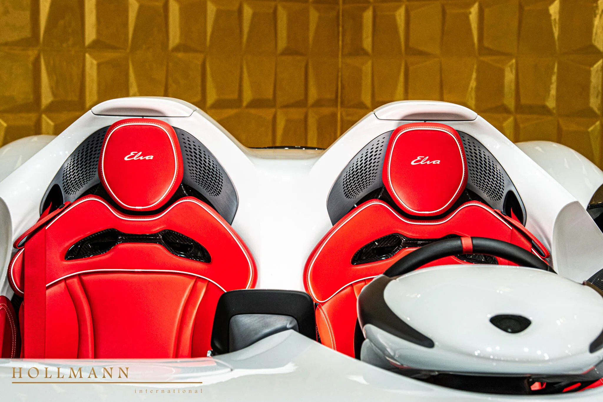2023 McLaren Elva interior, seats, Leather Camine Red