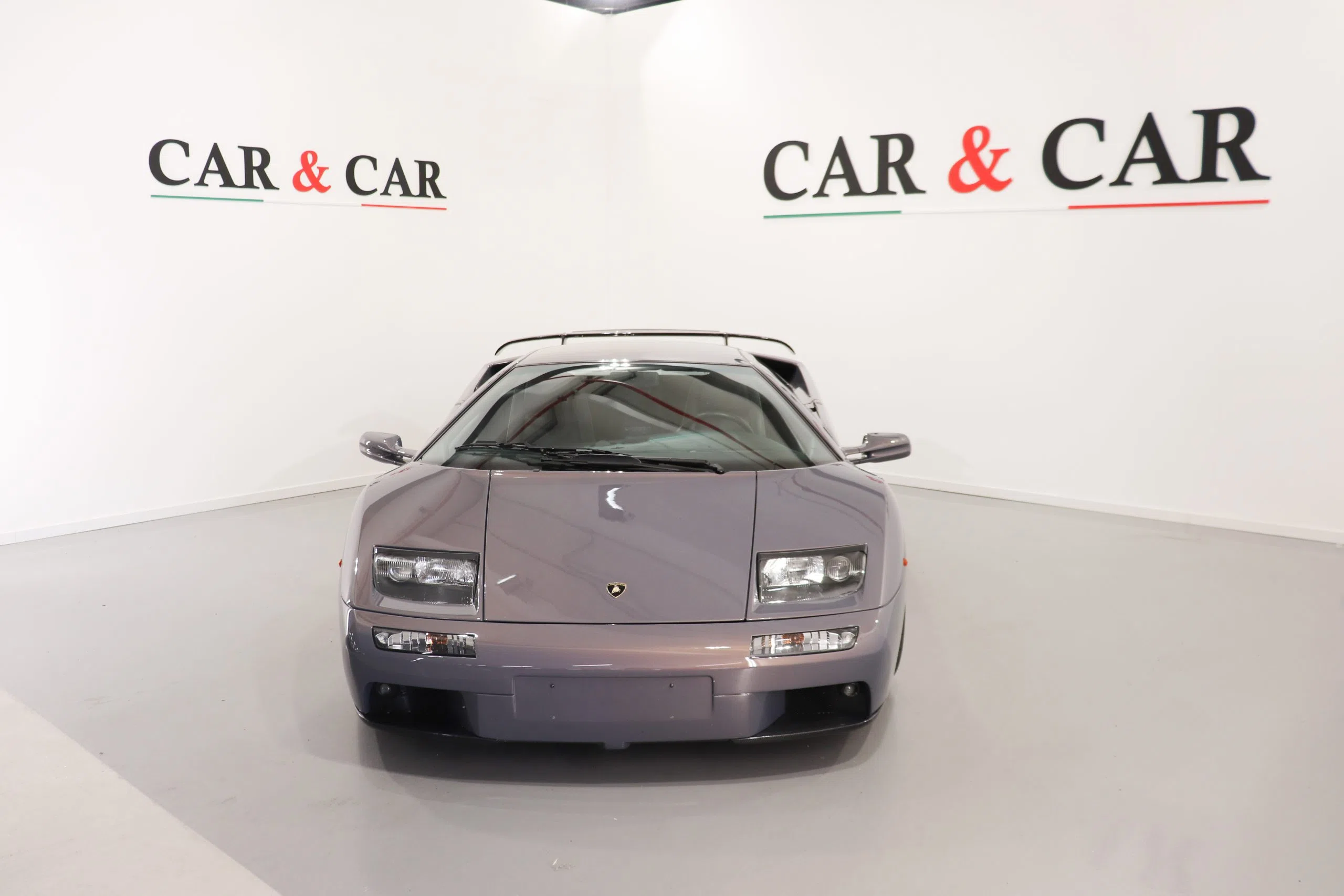 2000 Lamborghini Diablo 6.0 VT for sale, exterior, Grigio Iris