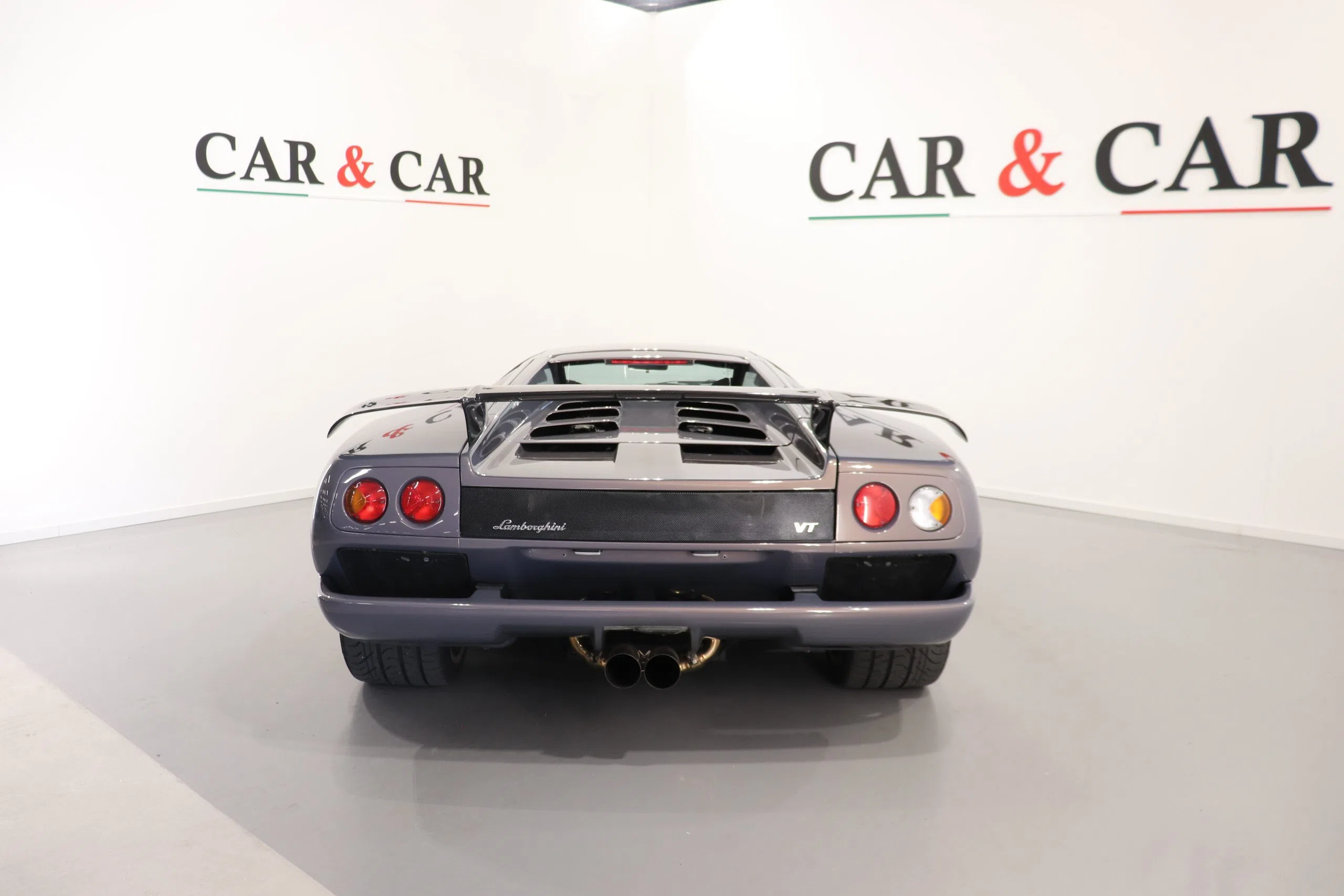2000 Lamborghini Diablo 6.0 VT for sale, exterior, Grigio Iris