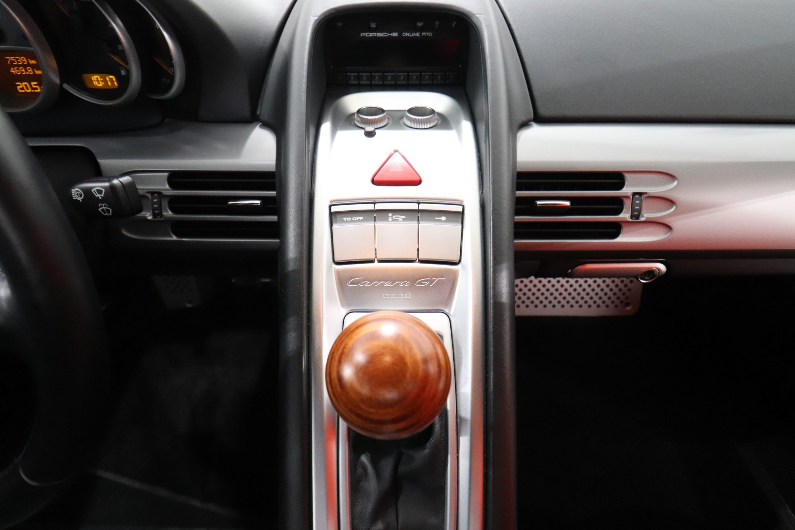 2005 Porsche Carrera GT, 13/16