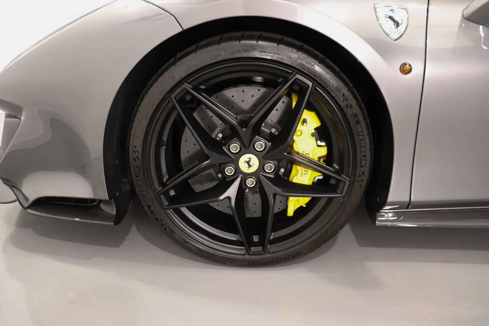 2020 Ferrari 488 Pista Spider, 7/14