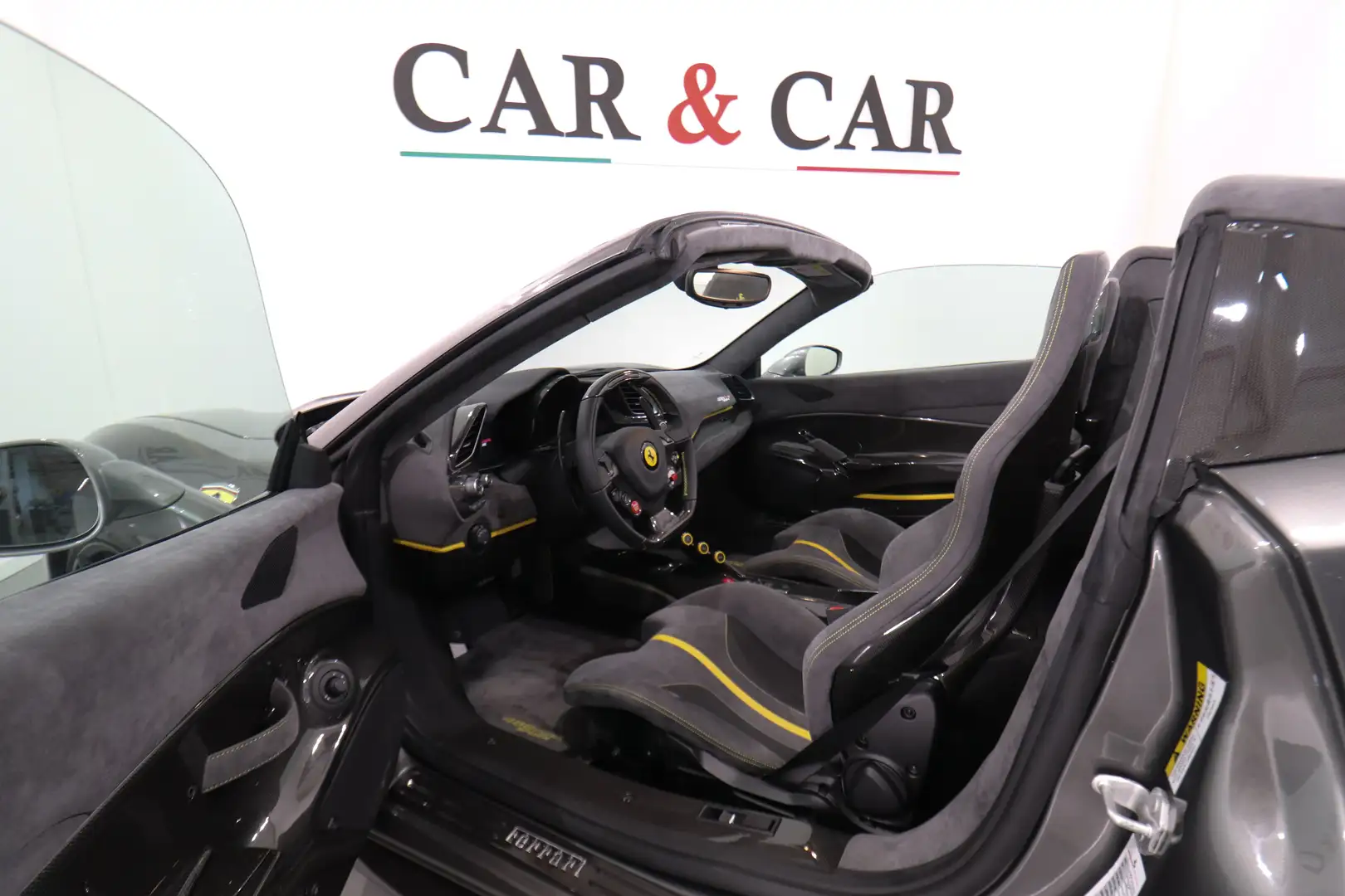 2020 Ferrari 488 Pista Spider, 10/14