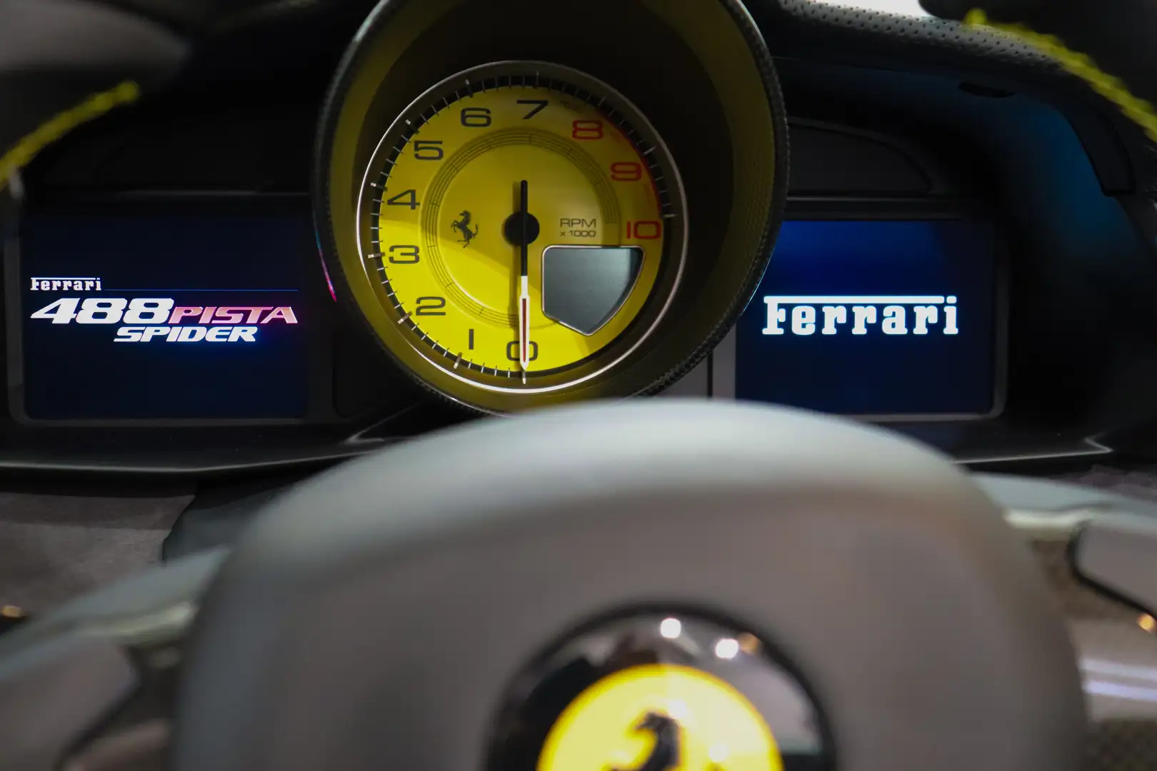 2020 Ferrari 488 Pista Spider, 12/14