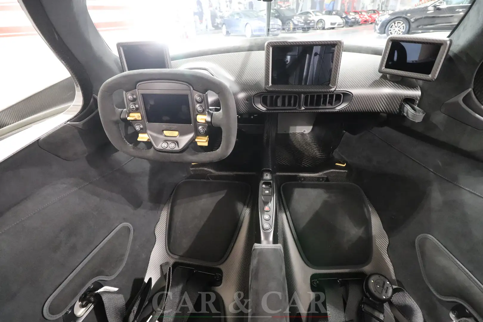 2023 Aston Martin Valkyrie, 12/15