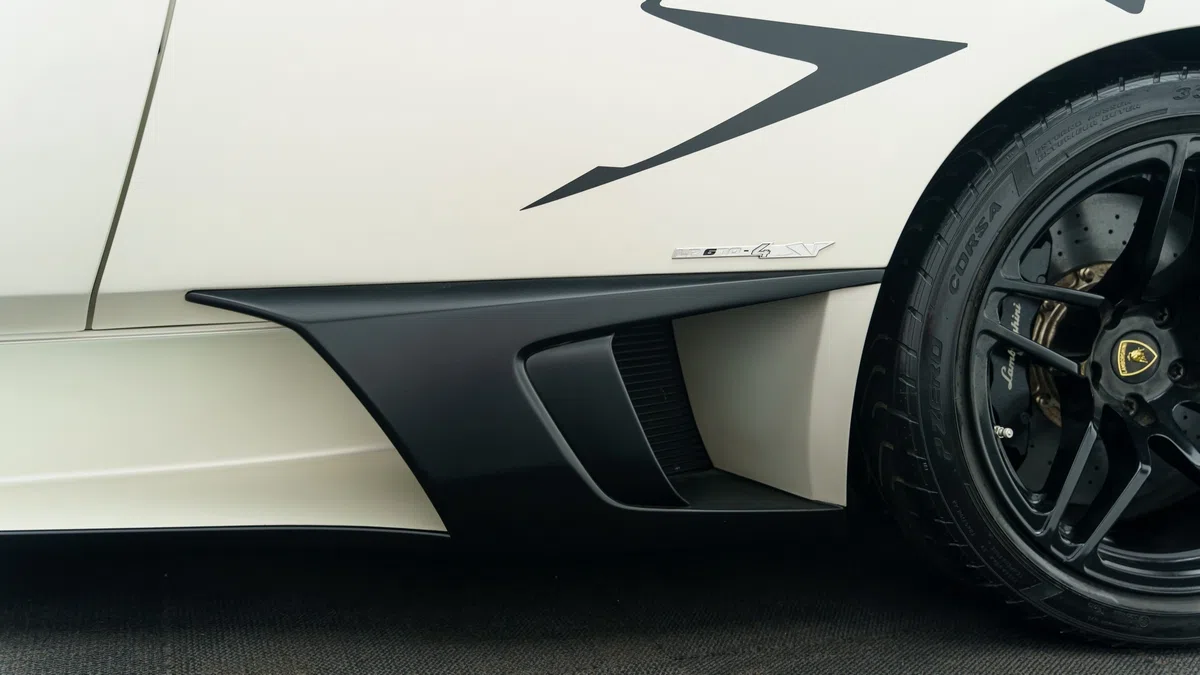 2010 Lamborghini Murciélago SV LP670-4, side profile
