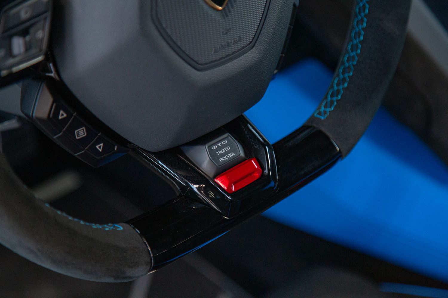 2022 Lamborghini Huracán STO, 12/15